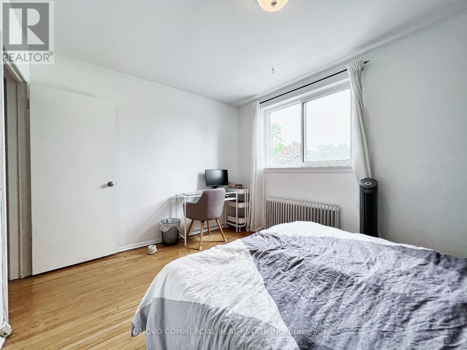 2nd Flr - 1658 Queen Street W, Toronto, Ontario  M6R 1B2 - Photo 15 - W12912404