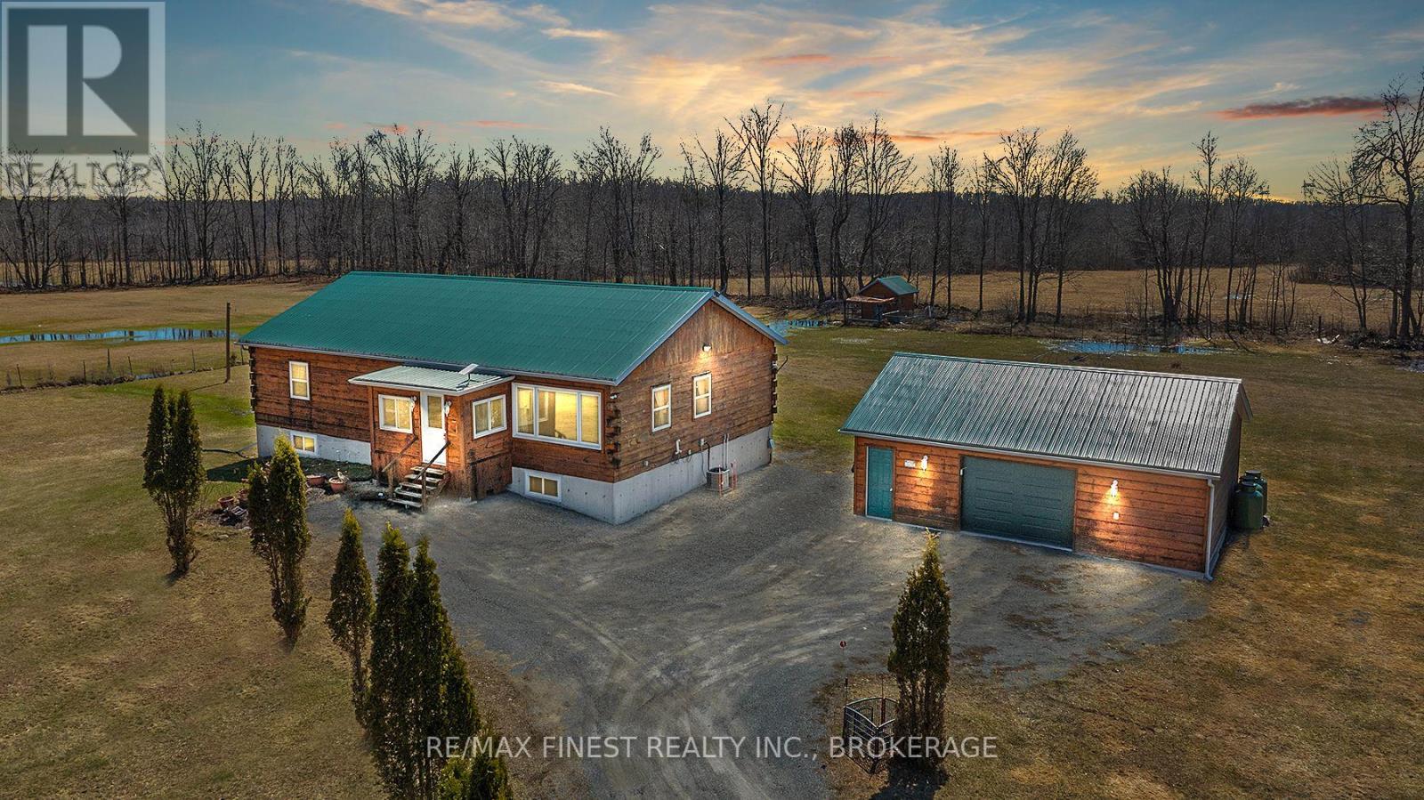 404 DEAN SMITH ROAD, Frontenac, Ontario