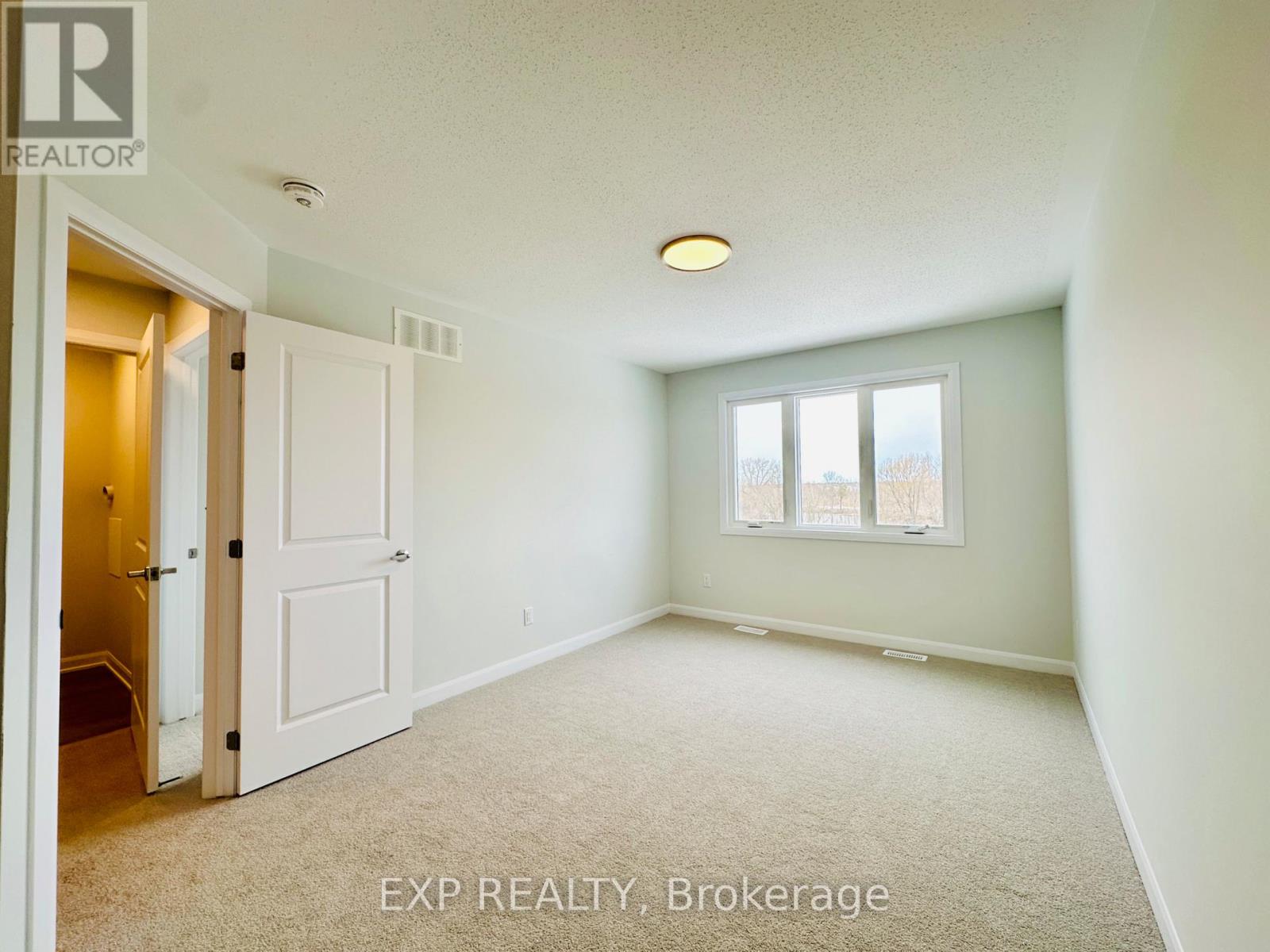 271 Bankside Way, Ottawa, Ontario  K2J 7M8 - Photo 14 - X12958730