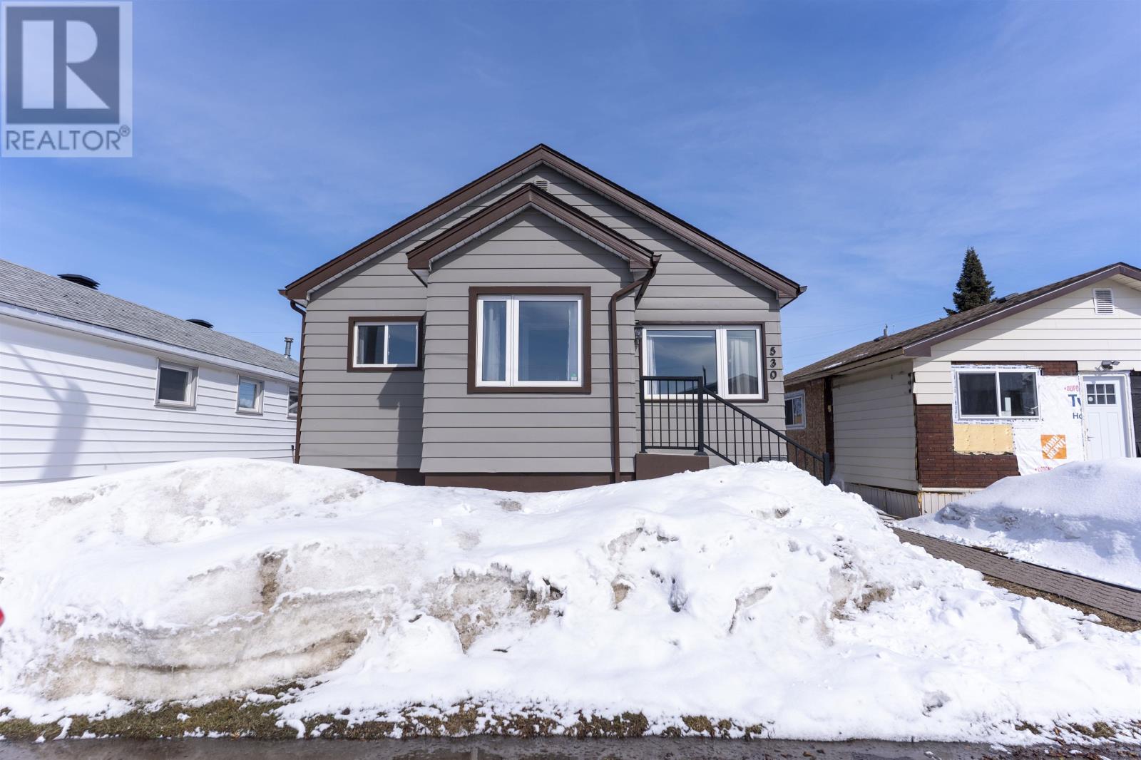 530 Mcbain St, Thunder Bay, Ontario  P7C 2Y2 - Photo 2 - TB2600622