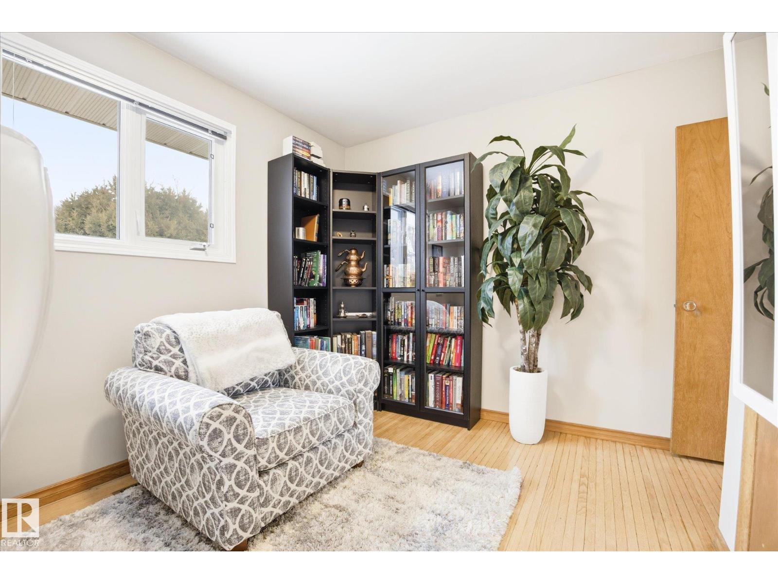 10222 73 St NW, Edmonton, Alberta  T6A 2X1 - Photo 11 - E4480557