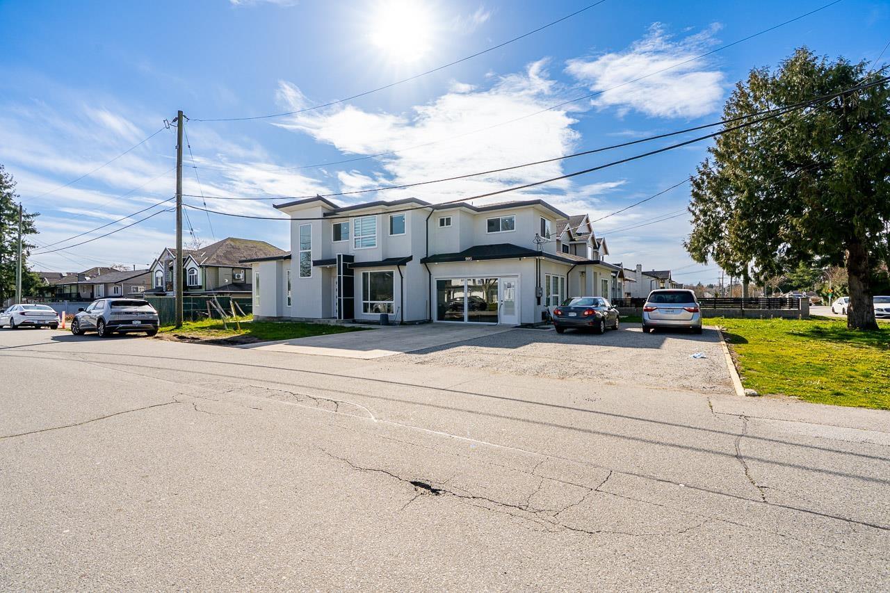 9185 139 Street, Surrey, British Columbia  V3V 1J2 - Photo 4 - R3106298