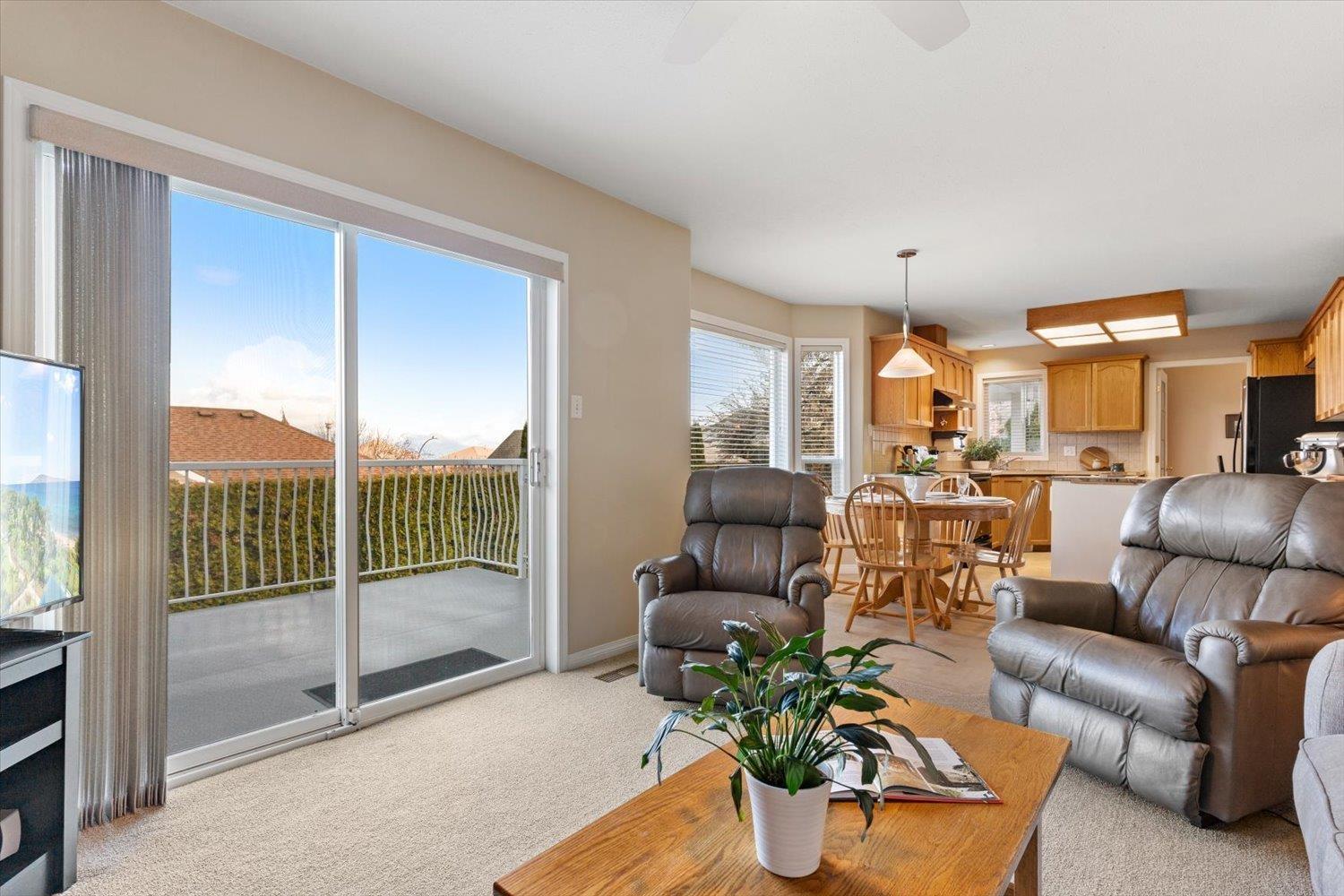 46695 Woodspring Place, Promontory, Chilliwack, British Columbia  V2R 3W6 - Photo 14 - R3107581