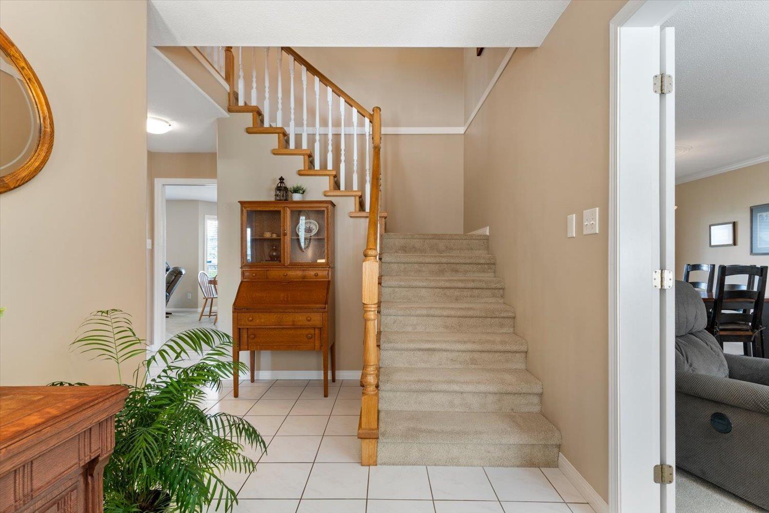 46695 Woodspring Place, Promontory, Chilliwack, British Columbia  V2R 3W6 - Photo 6 - R3107581