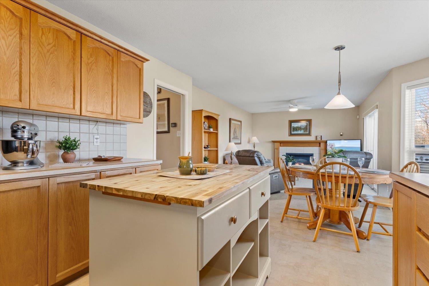 46695 Woodspring Place, Promontory, Chilliwack, British Columbia  V2R 3W6 - Photo 13 - R3107581