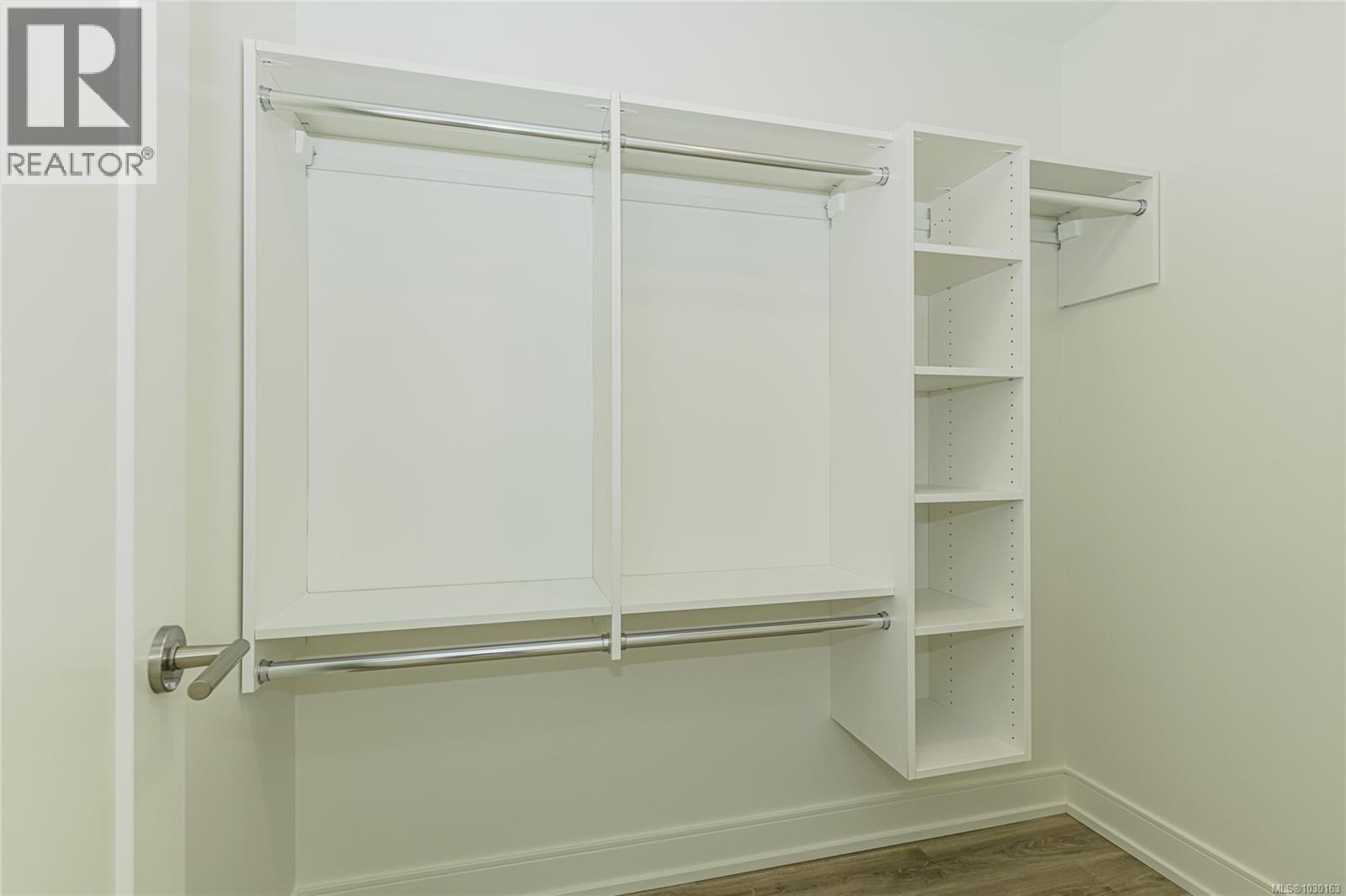 904 1628 Store St, Victoria, British Columbia  V8W 0H1 - Photo 18 - 1030163