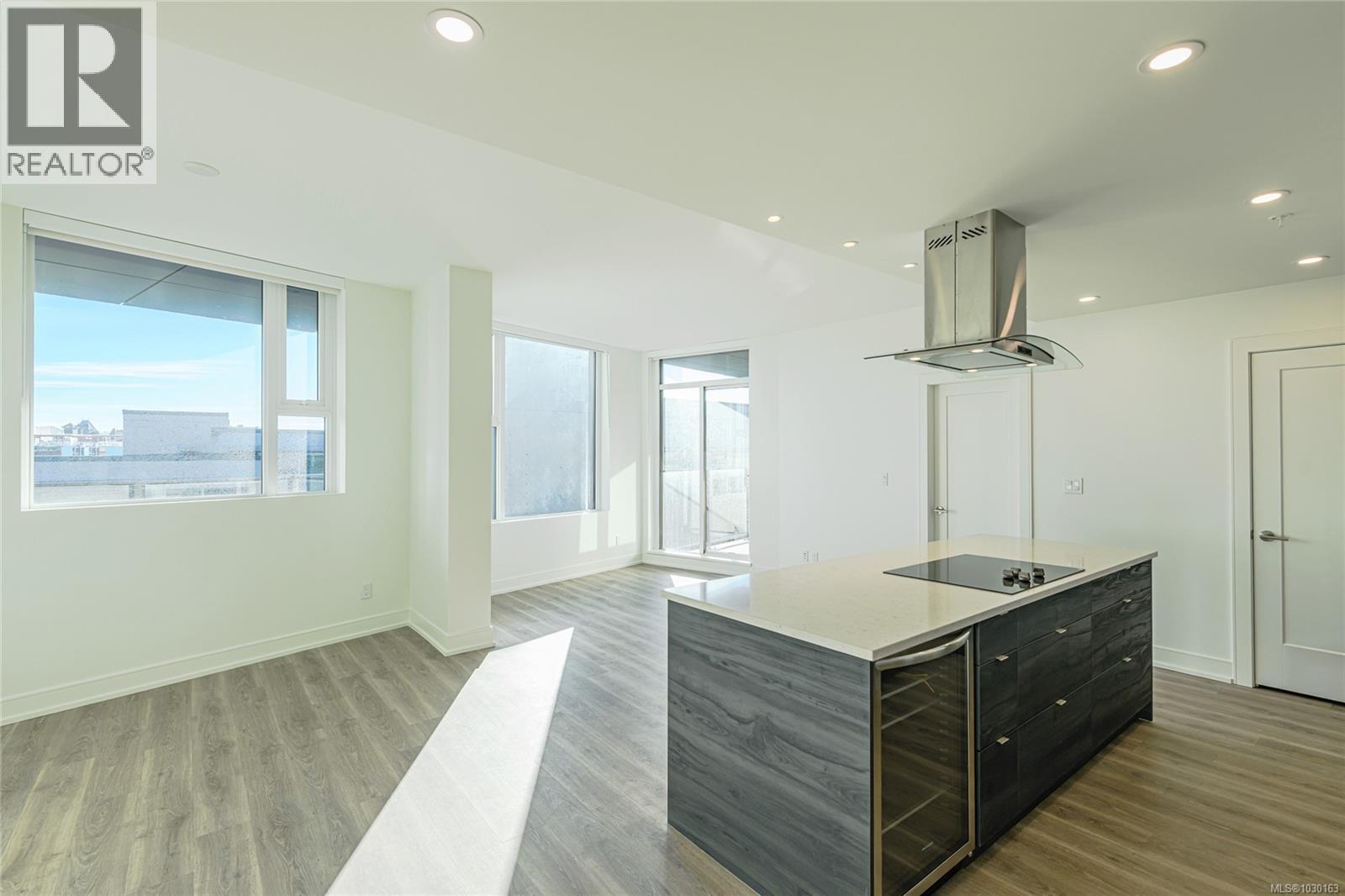 904 1628 Store St, Victoria, British Columbia  V8W 0H1 - Photo 5 - 1030163