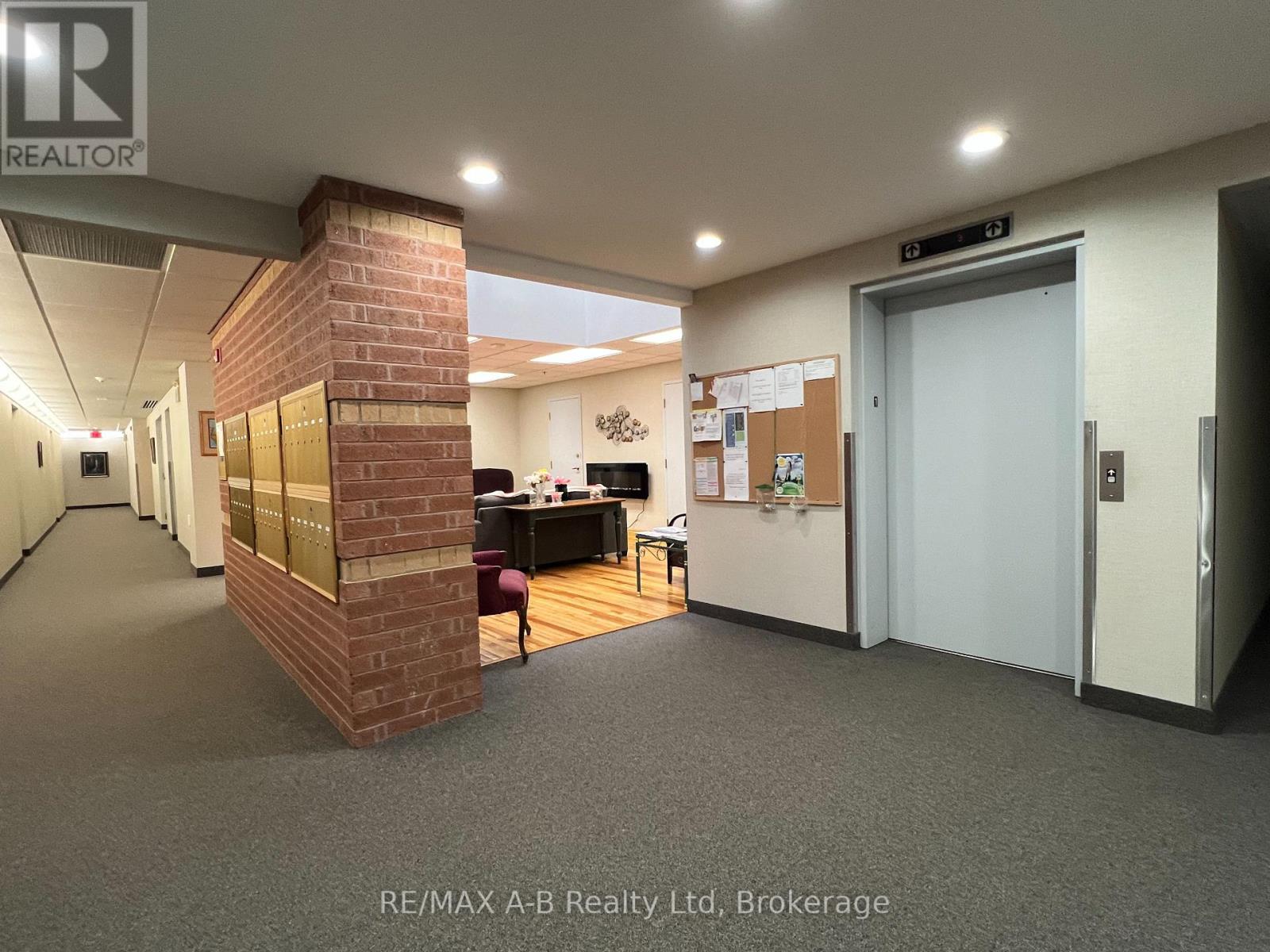 112 - 199 Hope Street E, East Zorra-Tavistock, Ontario  N0B 2R0 - Photo 33 - X12154485