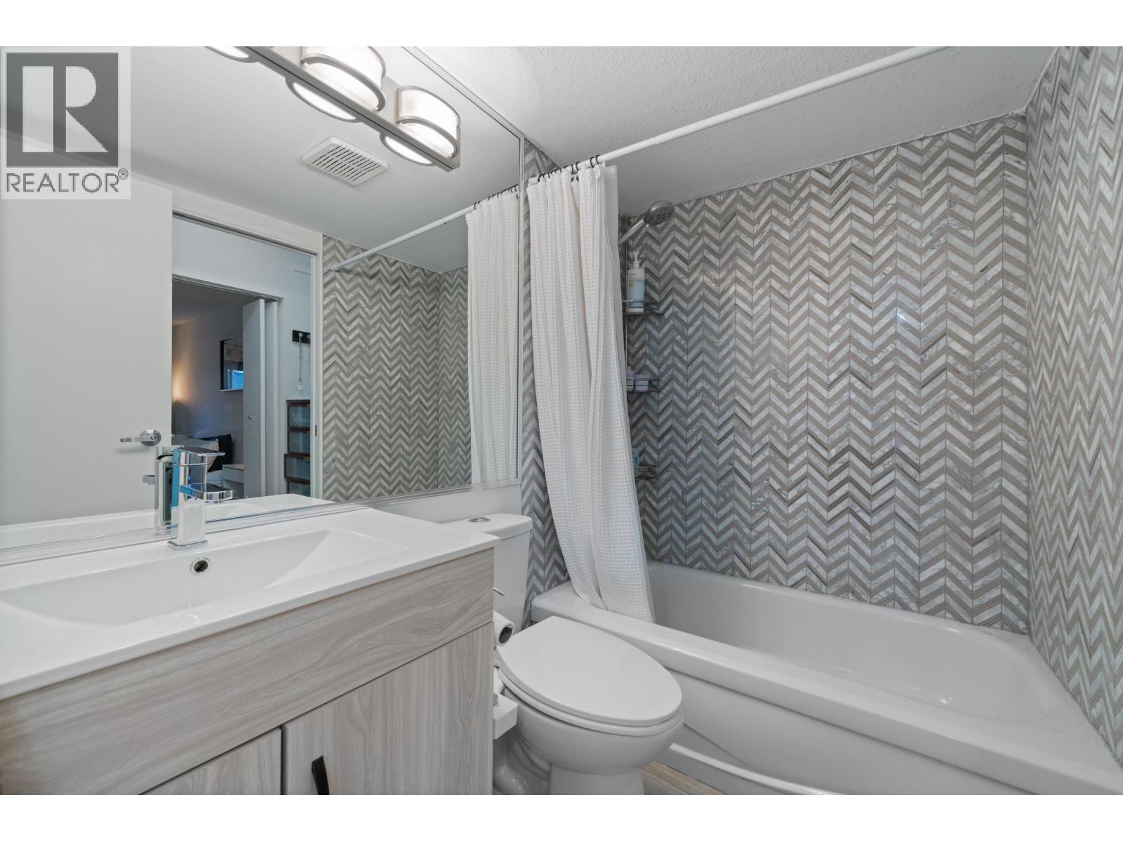 327 8460 Ackroyd Road, Richmond, British Columbia V6X 3E9 - Photo 10 - R3107895