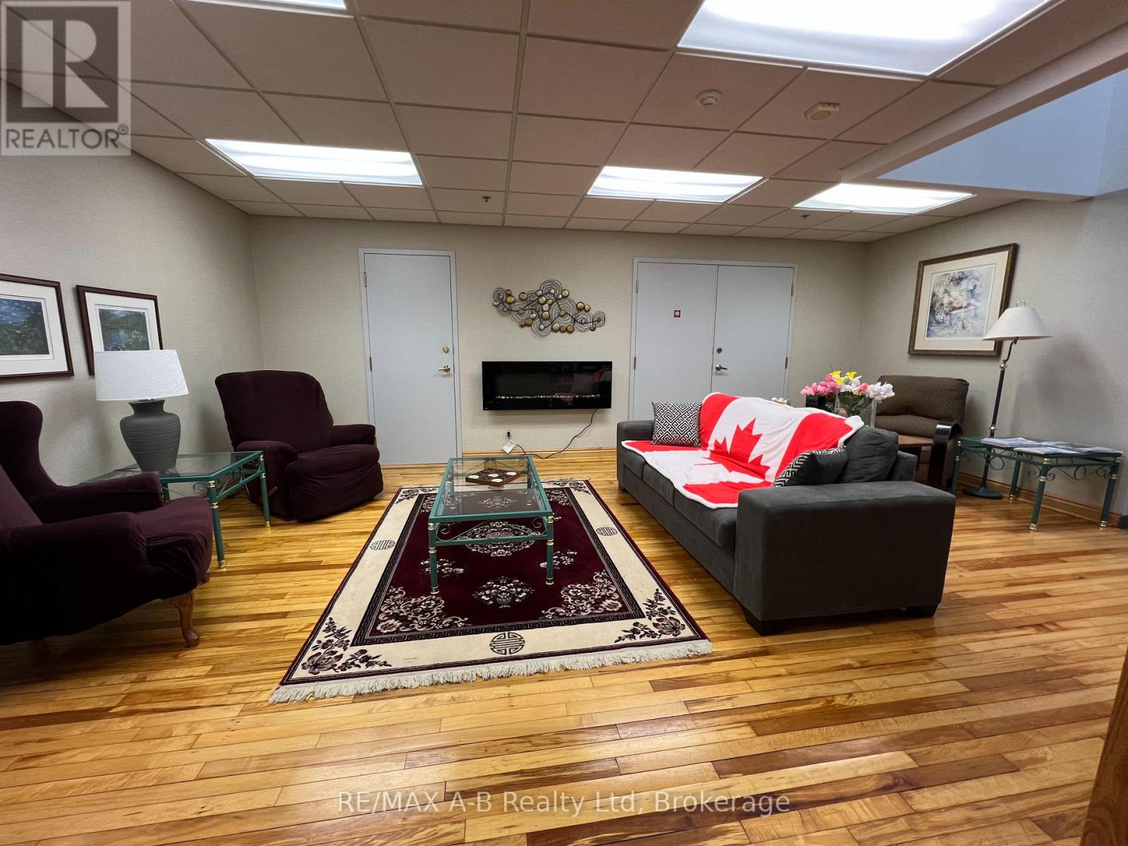 112 - 199 Hope Street E, East Zorra-Tavistock, Ontario  N0B 2R0 - Photo 38 - X12154485