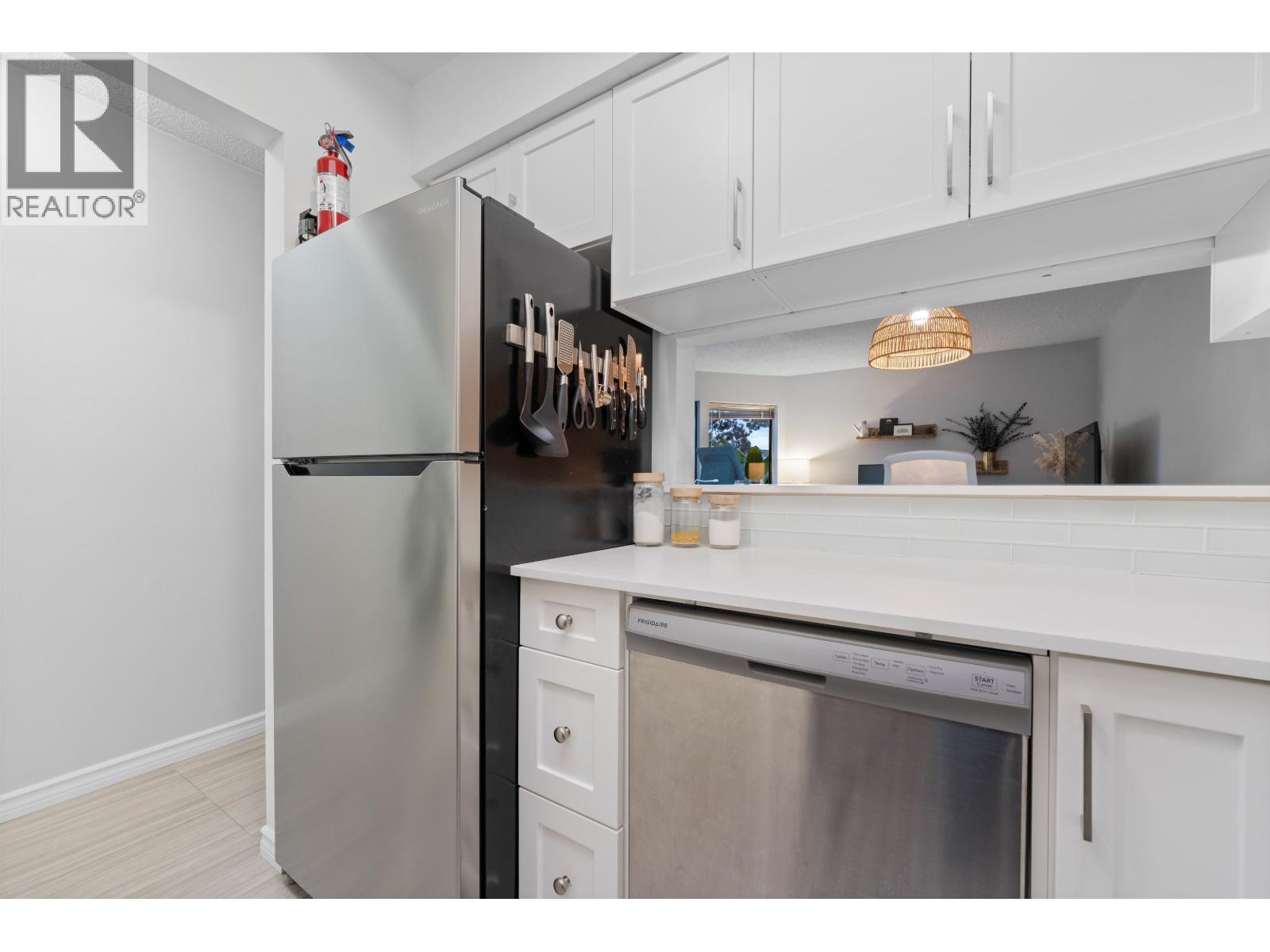 327 8460 Ackroyd Road, Richmond, British Columbia V6X 3E9 - Photo 9 - R3107895