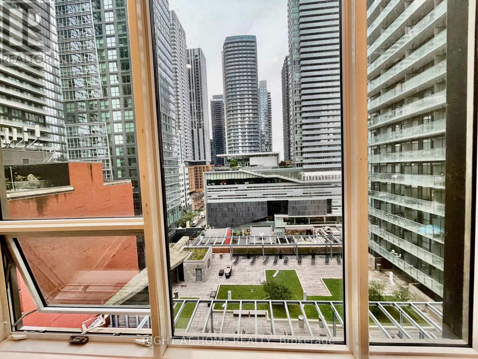 902 - 15 Mercer Street, Toronto, Ontario  M5V 1H2 - Photo 8 - C12859760