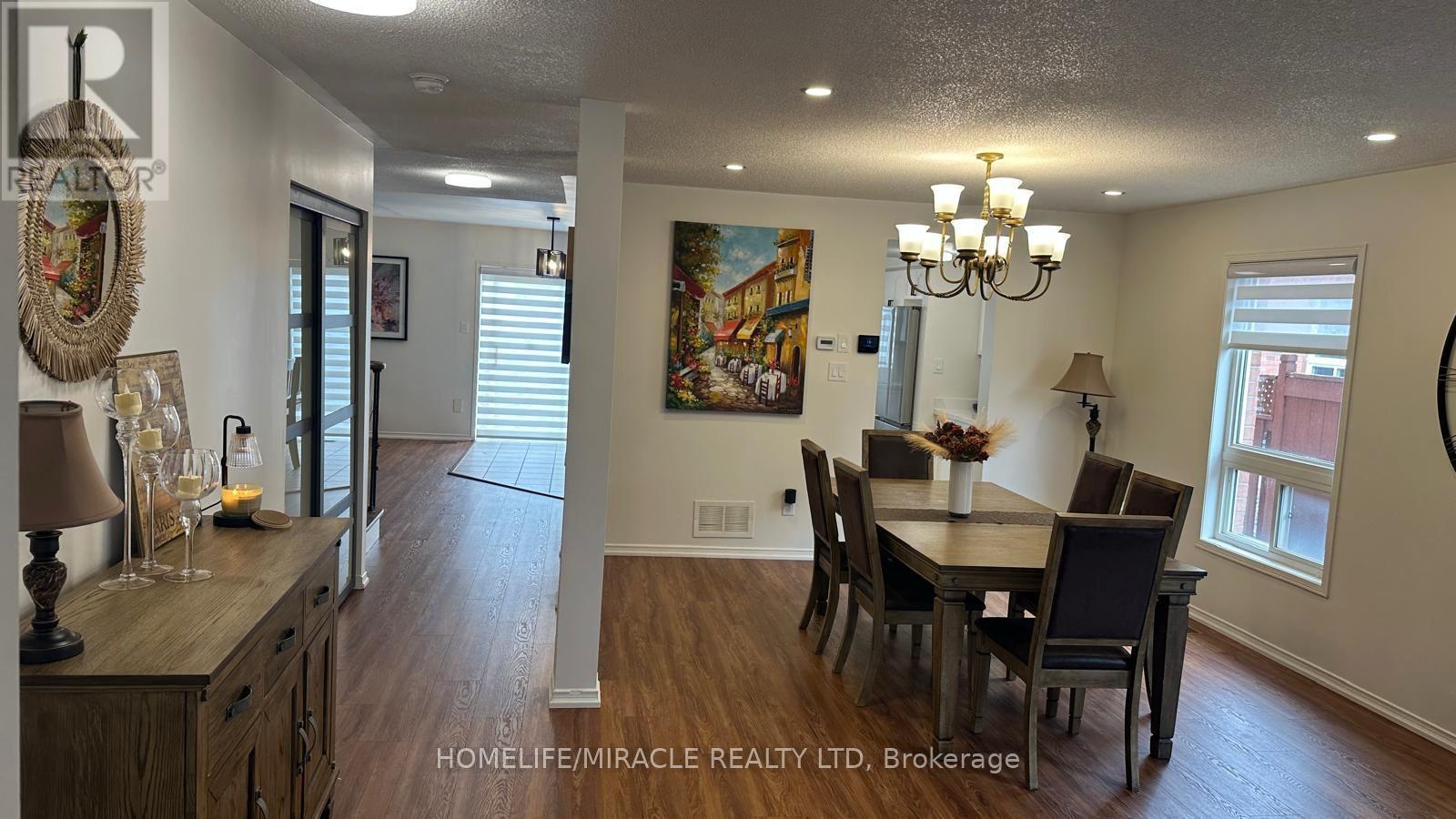 65 Fairhill Avenue, Brampton, Ontario  L7A 2E8 - Photo 6 - W12968006