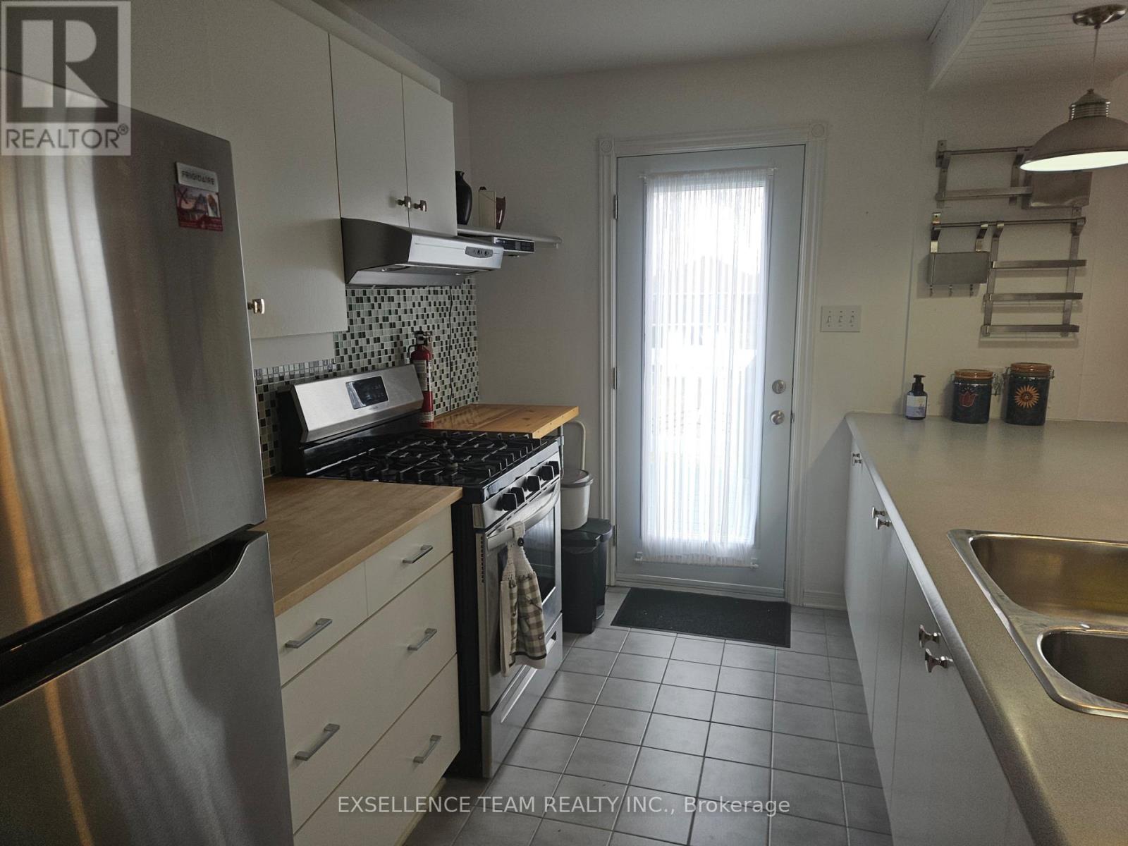 2033 Concorde Street, Cornwall, Ontario  K6H 6M3 - Photo 8 - X12851622