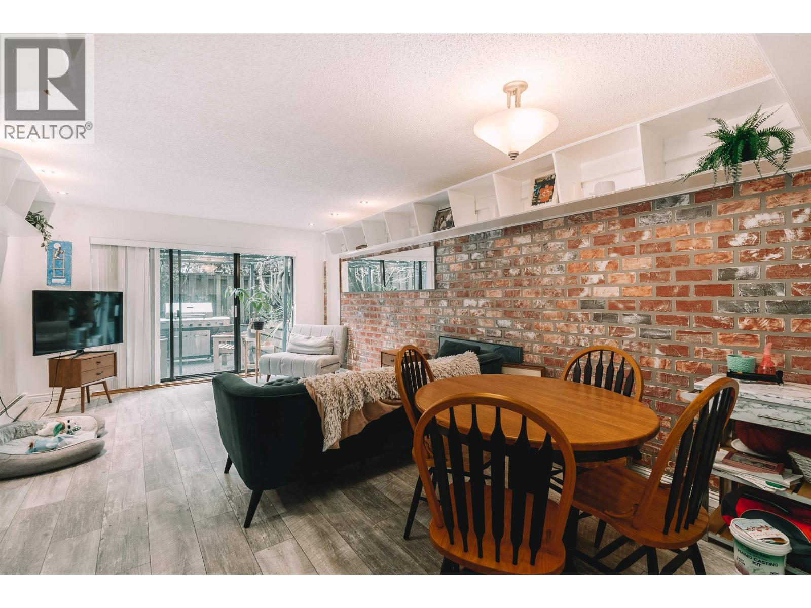 8 365 Ginger Drive, New Westminster, British Columbia  V3L 5L5 - Photo 8 - R3108113