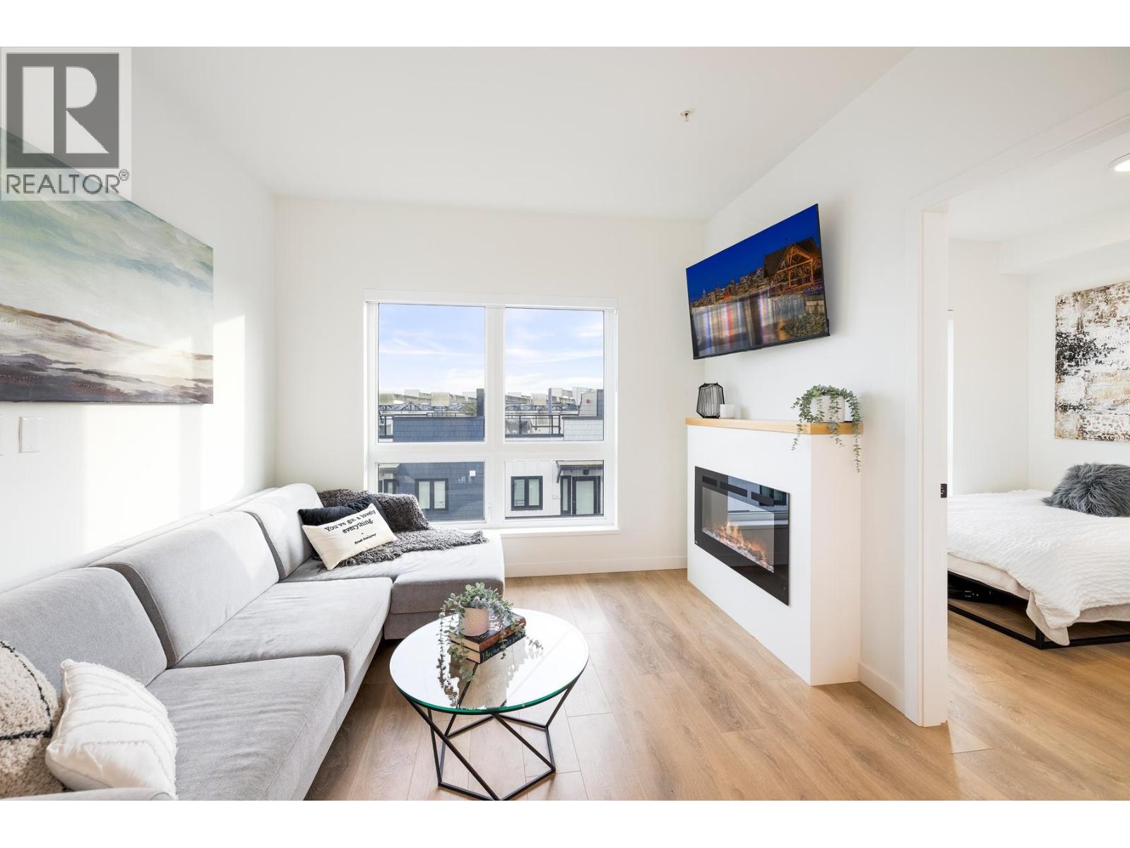 444 545 E 2nd Street, North Vancouver, British Columbia V7L 1E1 - Photo 10 - R3108115