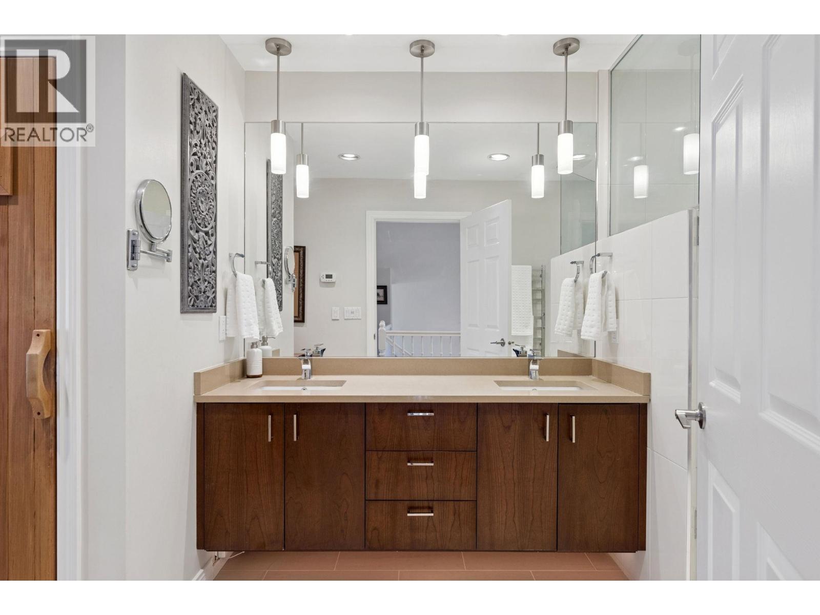 7 5110 Alderfeild Place, West Vancouver, British Columbia V7W 2W7 - Photo 28 - R3108129