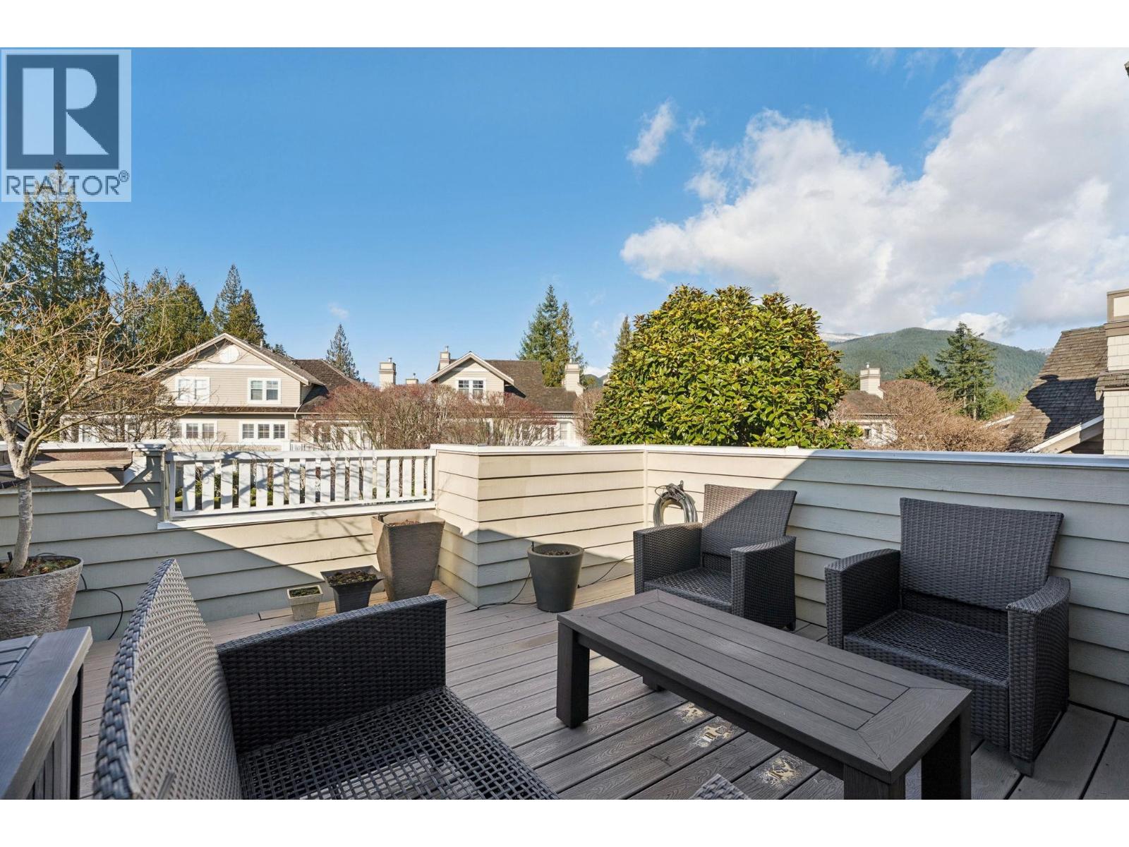 7 5110 Alderfeild Place, West Vancouver, British Columbia V7W 2W7 - Photo 32 - R3108129