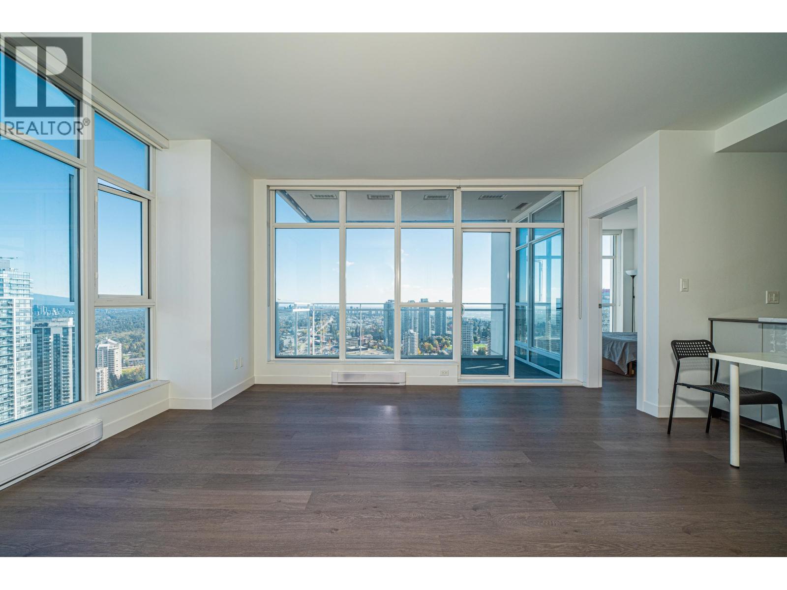 4010 4670 Assembly Way, Burnaby, British Columbia  V5H 0H3 - Photo 4 - R3108133