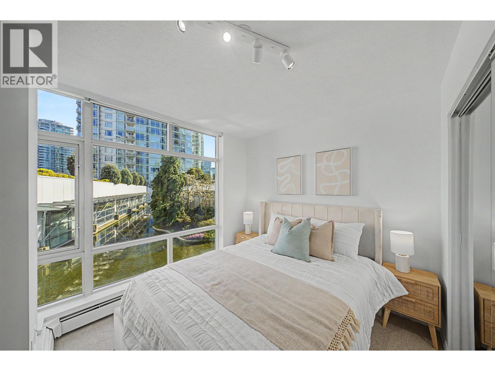 Th A 1199 Marinaside Crescent, Vancouver, British Columbia  V6Z 2Y2 - Photo 26 - R3108167