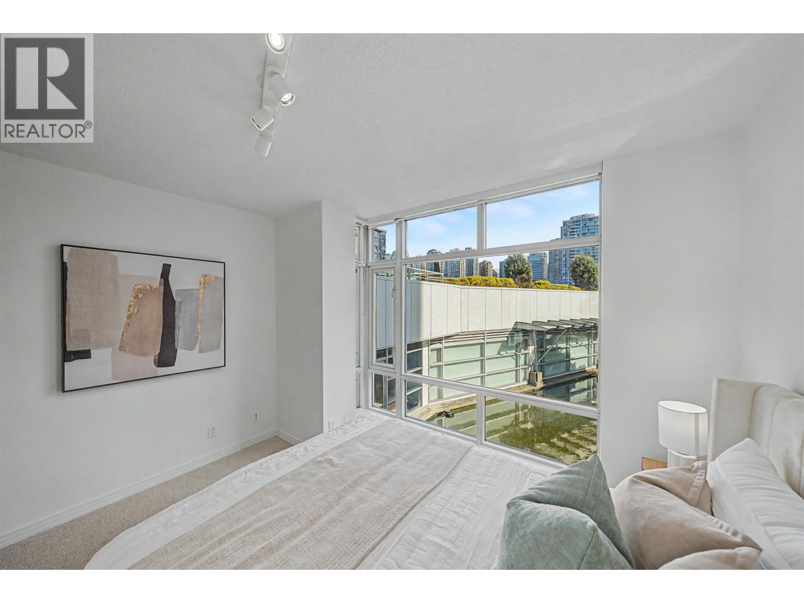 Th A 1199 Marinaside Crescent, Vancouver, British Columbia  V6Z 2Y2 - Photo 28 - R3108167