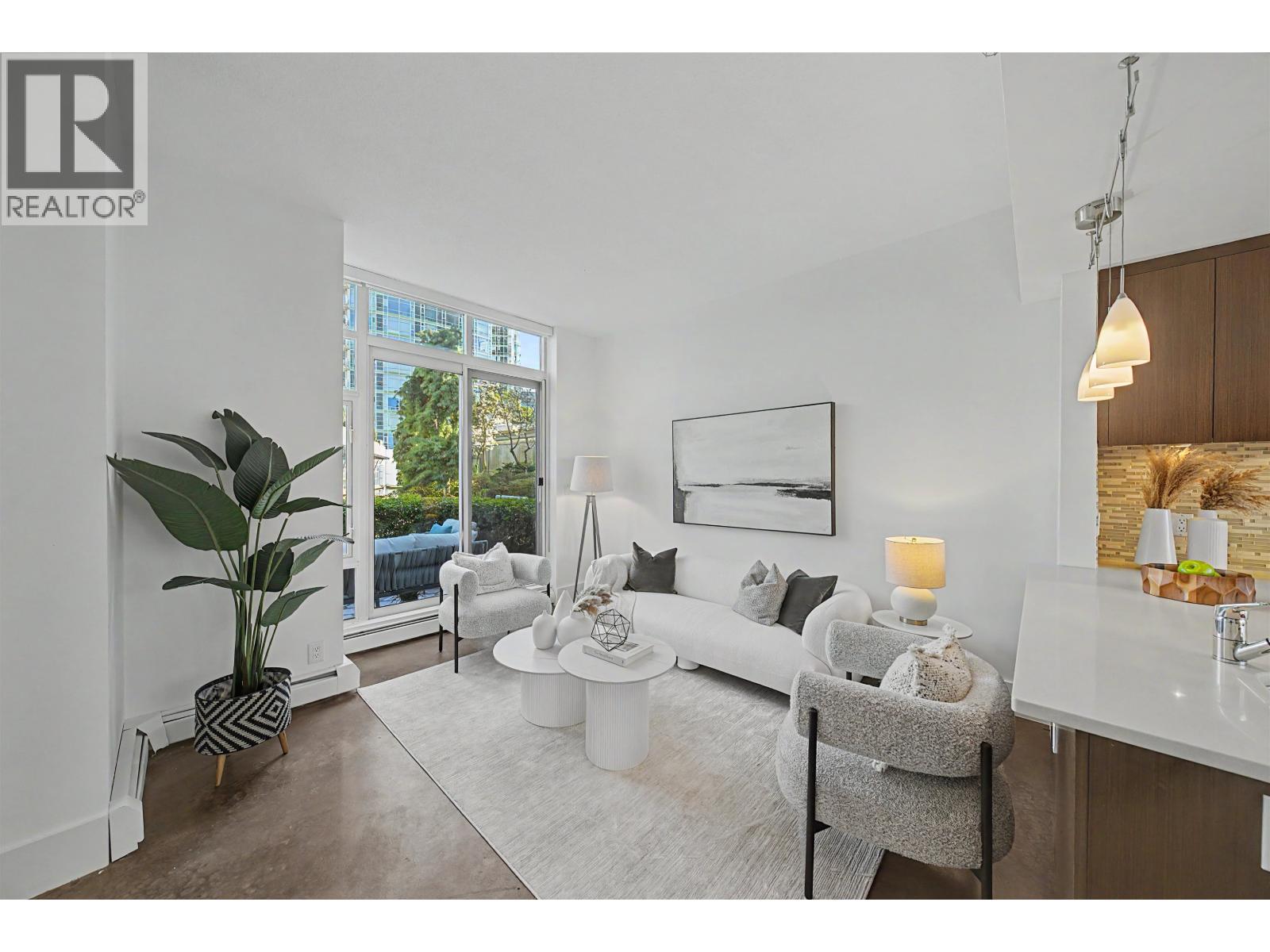 Th A 1199 Marinaside Crescent, Vancouver, British Columbia  V6Z 2Y2 - Photo 3 - R3108167