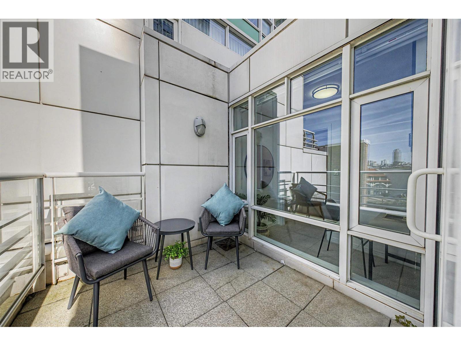 Th A 1199 Marinaside Crescent, Vancouver, British Columbia  V6Z 2Y2 - Photo 32 - R3108167