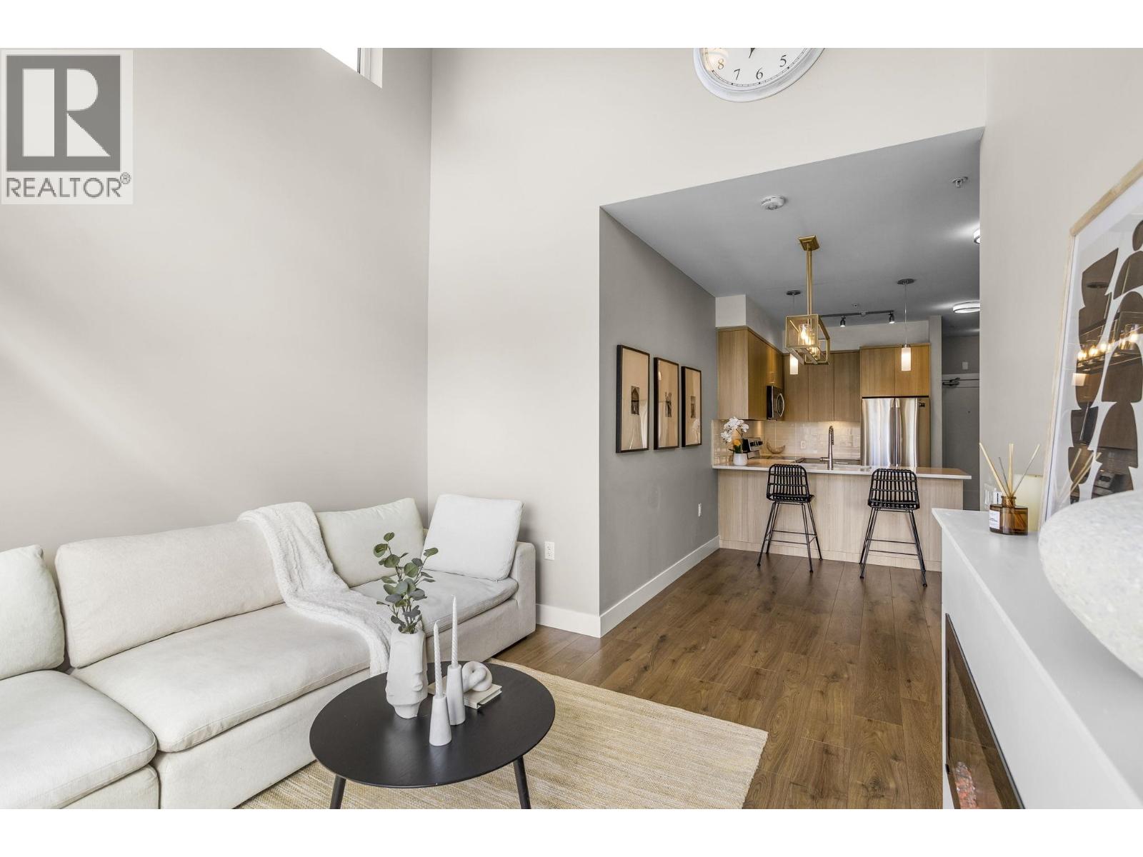 402 12460 191 Street, Pitt Meadows, British Columbia  V3Y 2J2 - Photo 2 - R3108175