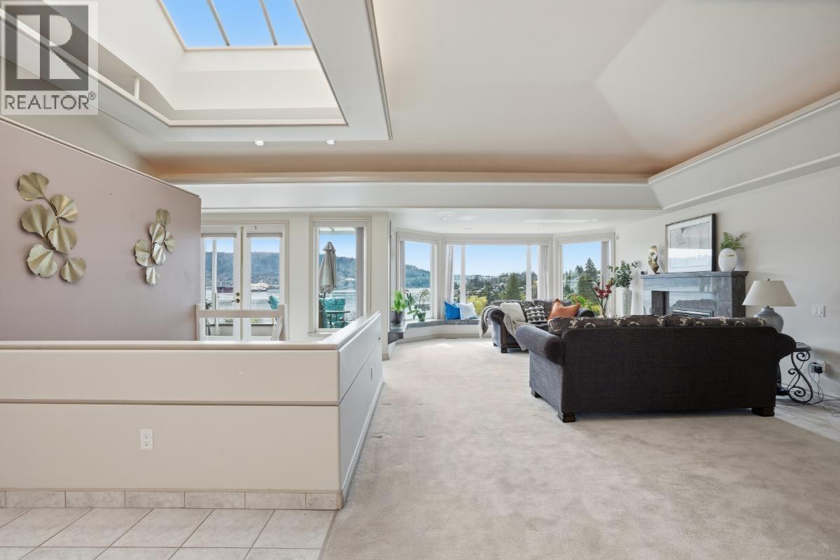 4493 Epps Avenue, North Vancouver, British Columbia  V7G 1G2 - Photo 12 - R3107712