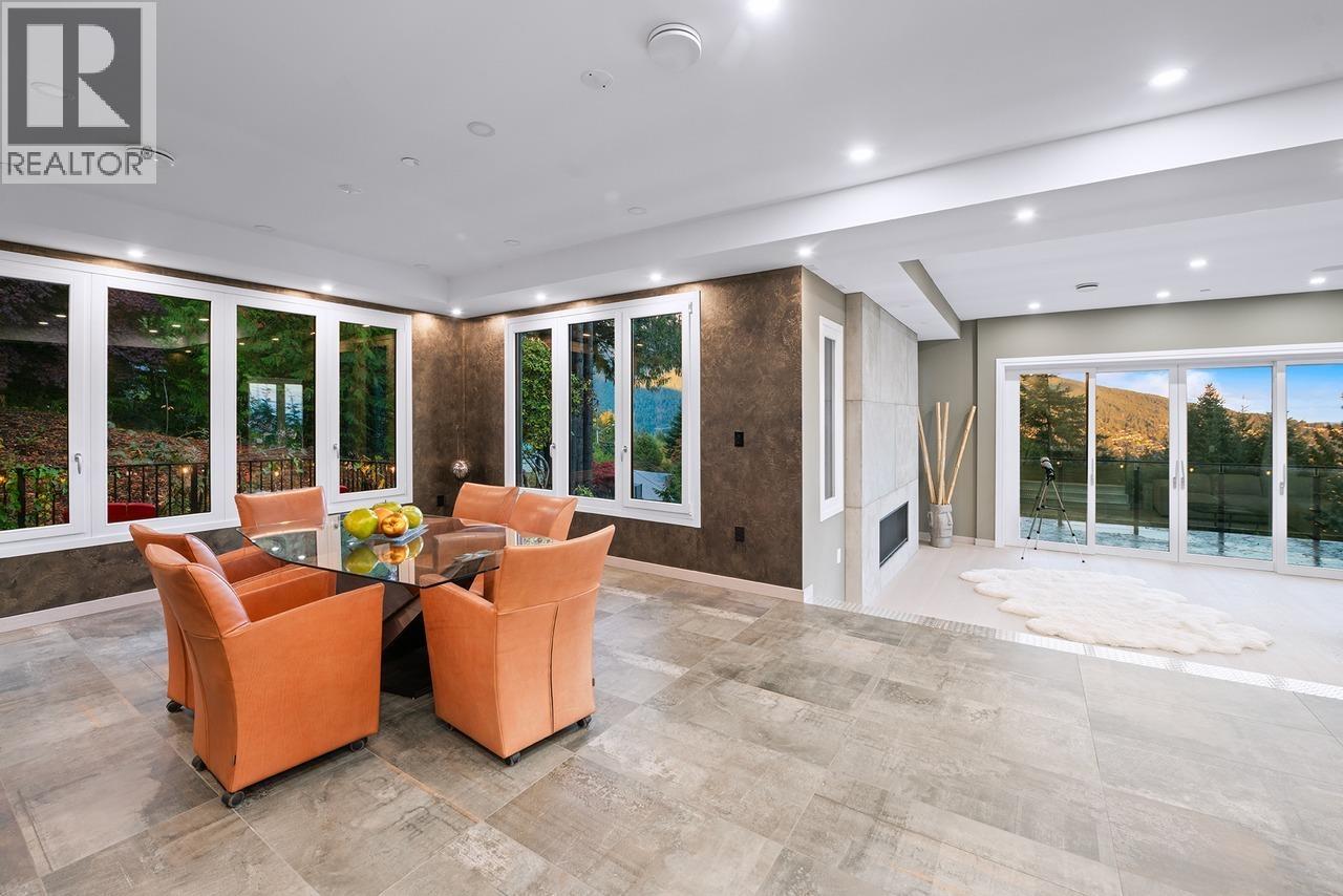 592 Craigmohr Drive, West Vancouver, British Columbia  V7S 1X2 - Photo 10 - R3108143