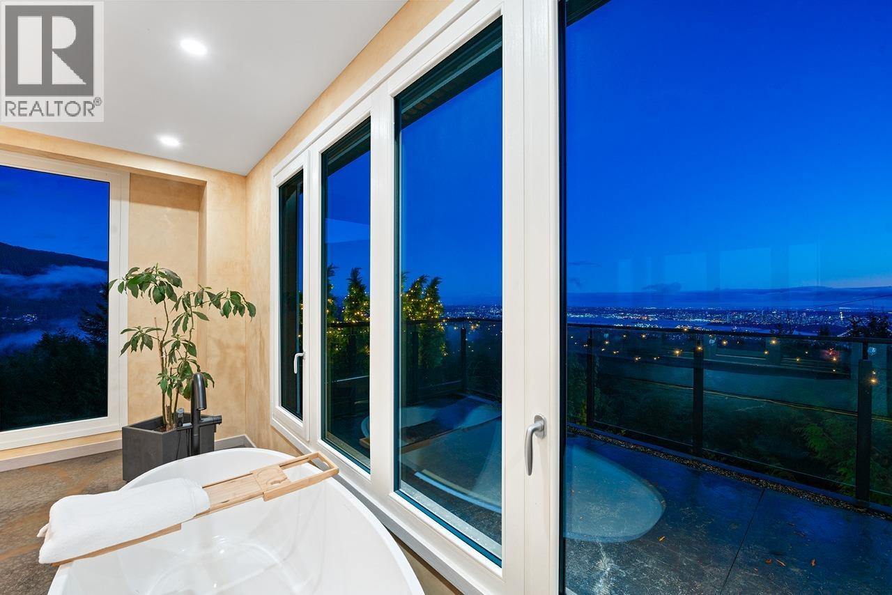 592 Craigmohr Drive, West Vancouver, British Columbia  V7S 1X2 - Photo 19 - R3108143