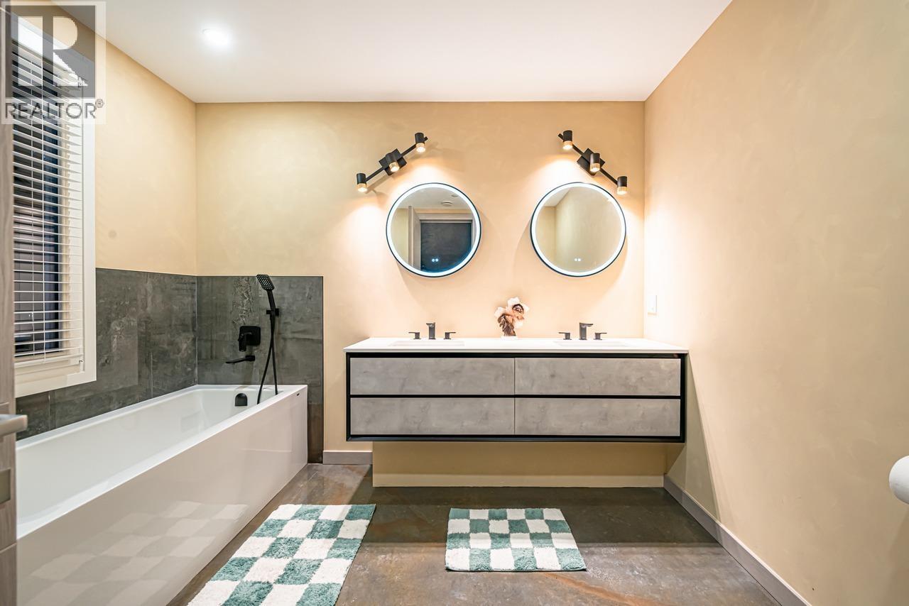 592 Craigmohr Drive, West Vancouver, British Columbia  V7S 1X2 - Photo 23 - R3108143