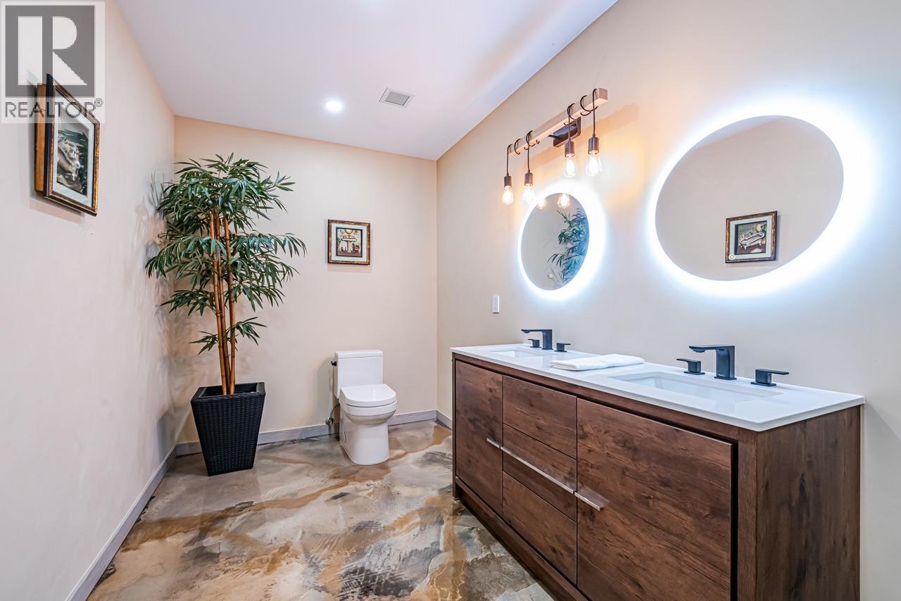 592 Craigmohr Drive, West Vancouver, British Columbia  V7S 1X2 - Photo 25 - R3108143