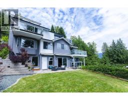 1241 COLEMAN STREET, North Vancouver, British Columbia