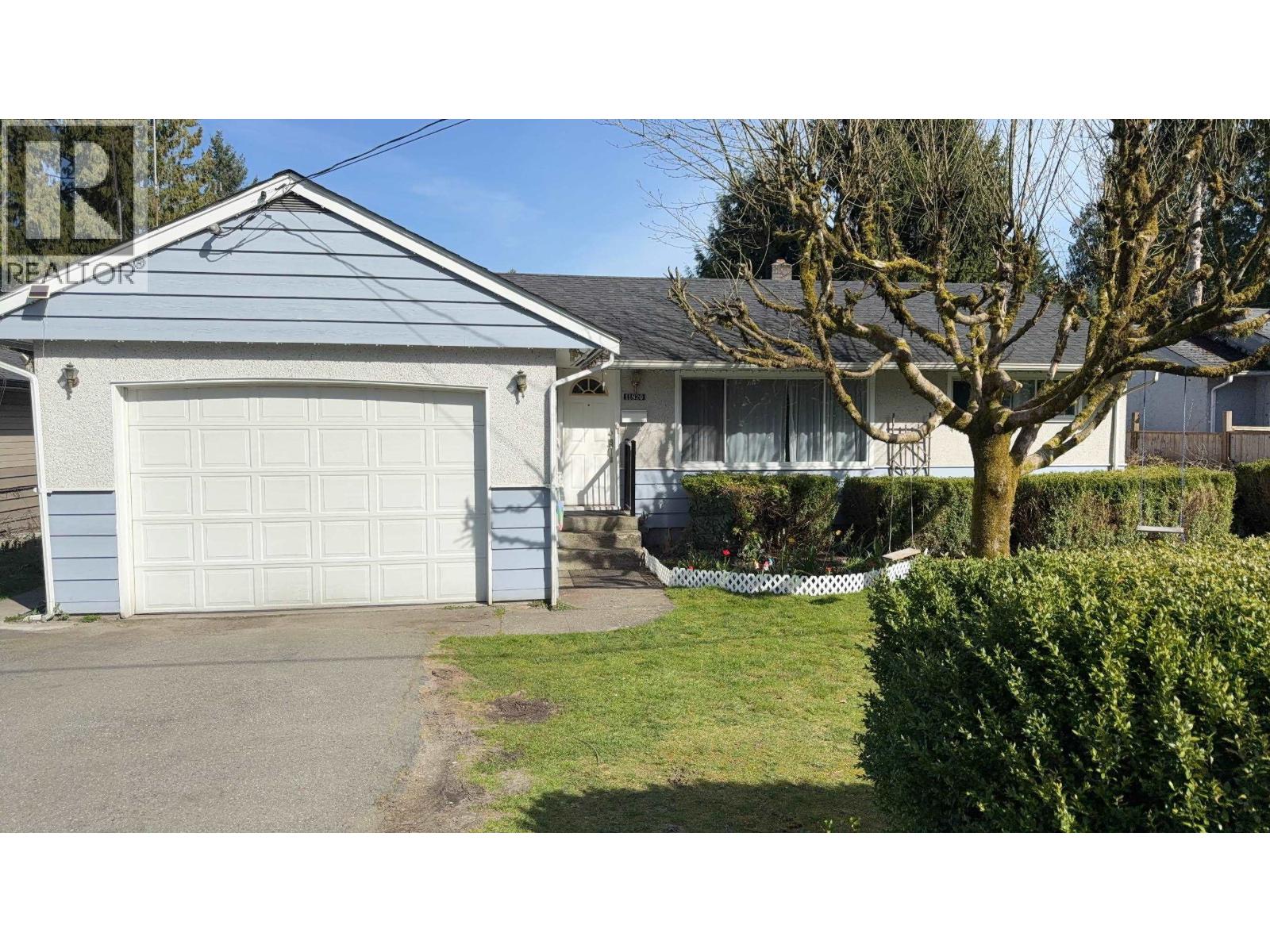 11820 207 STREET, Maple Ridge, British Columbia