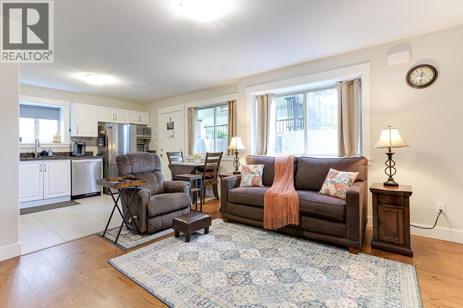 3968 Robin Place, Port Coquitlam, British Columbia  V3B 6R7 - Photo 31 - R3108171