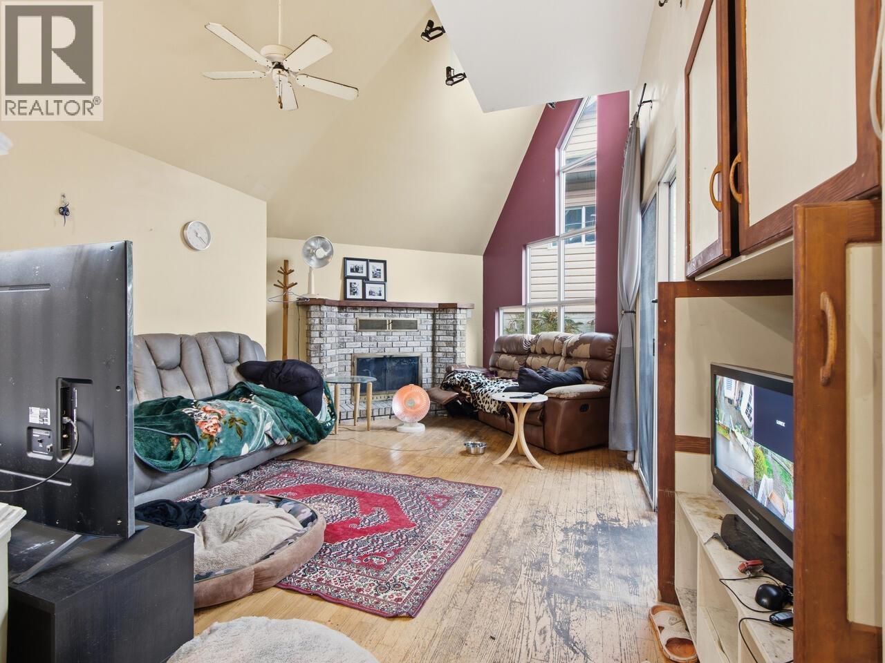 4154 Mcgill Street, Burnaby, British Columbia V5C 1M8 - Photo 7 - R3107847