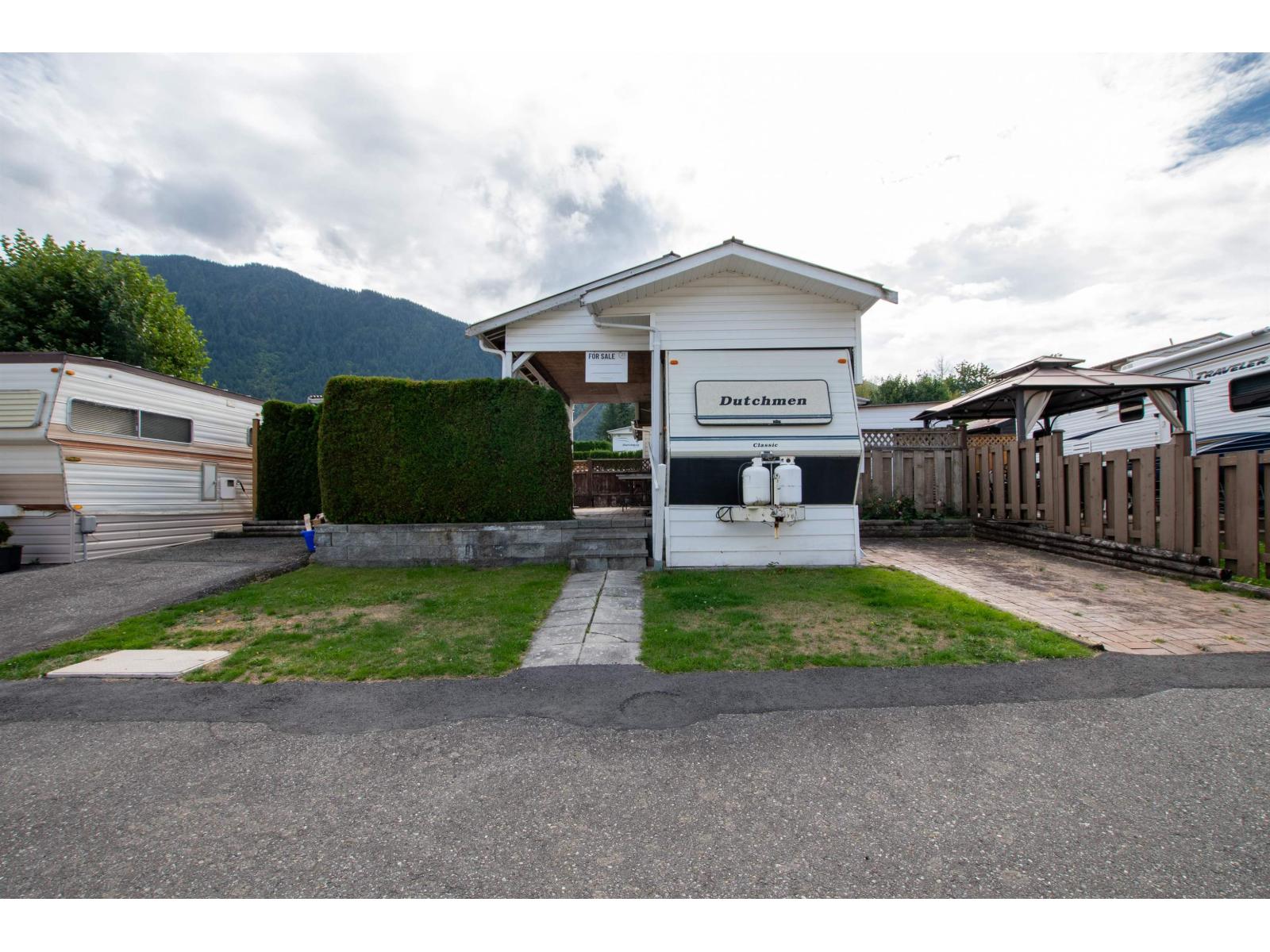 117 1436 Frost Road, Columbia Valley, Chilliwack, British Columbia  V2R 4X8 - Photo 2 - R3107481
