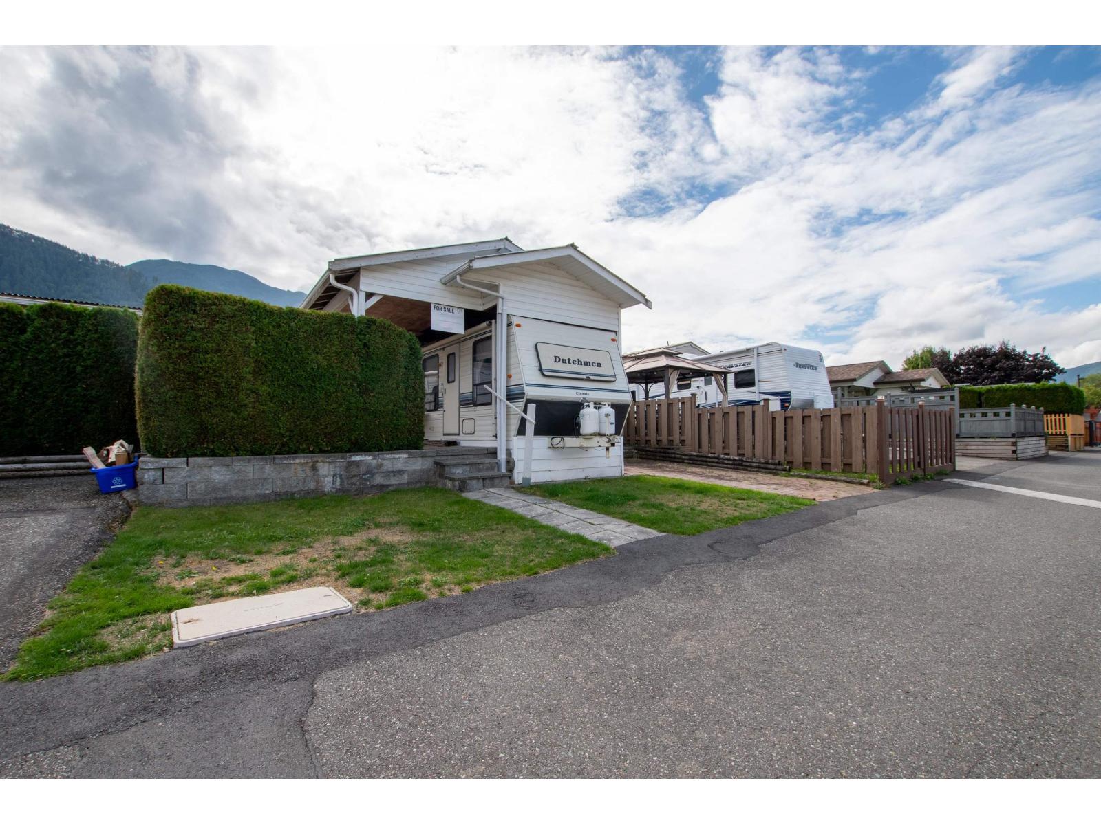 117 1436 Frost Road, Columbia Valley, Chilliwack, British Columbia  V2R 4X8 - Photo 3 - R3107481