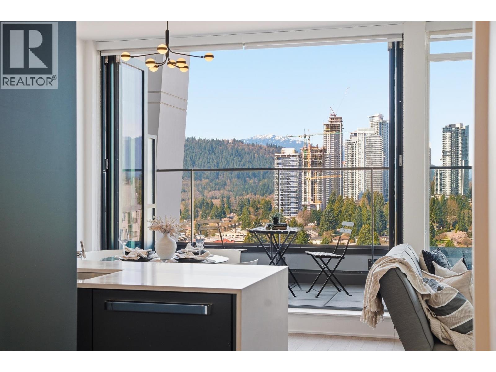 2401 450 Westview Street, Coquitlam, British Columbia V3K 0G3 - Photo 4 - R3106348