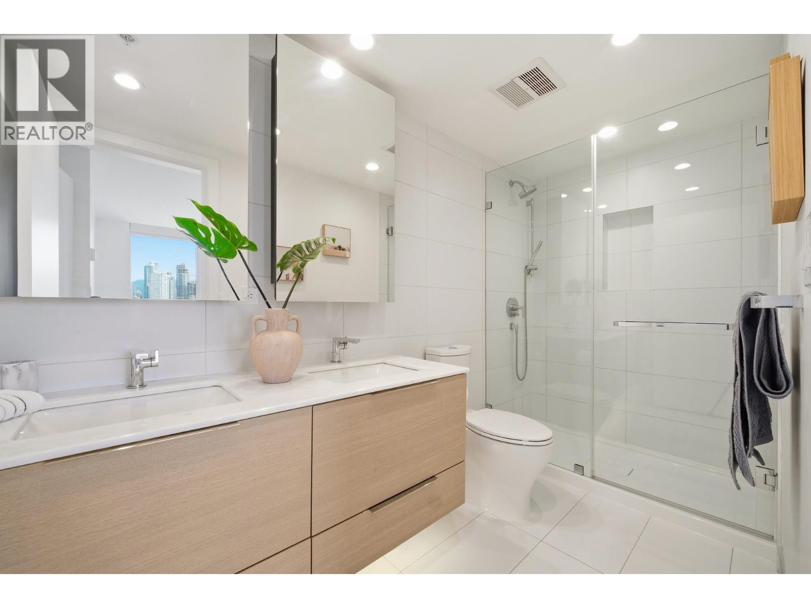 2401 450 Westview Street, Coquitlam, British Columbia V3K 0G3 - Photo 18 - R3106348