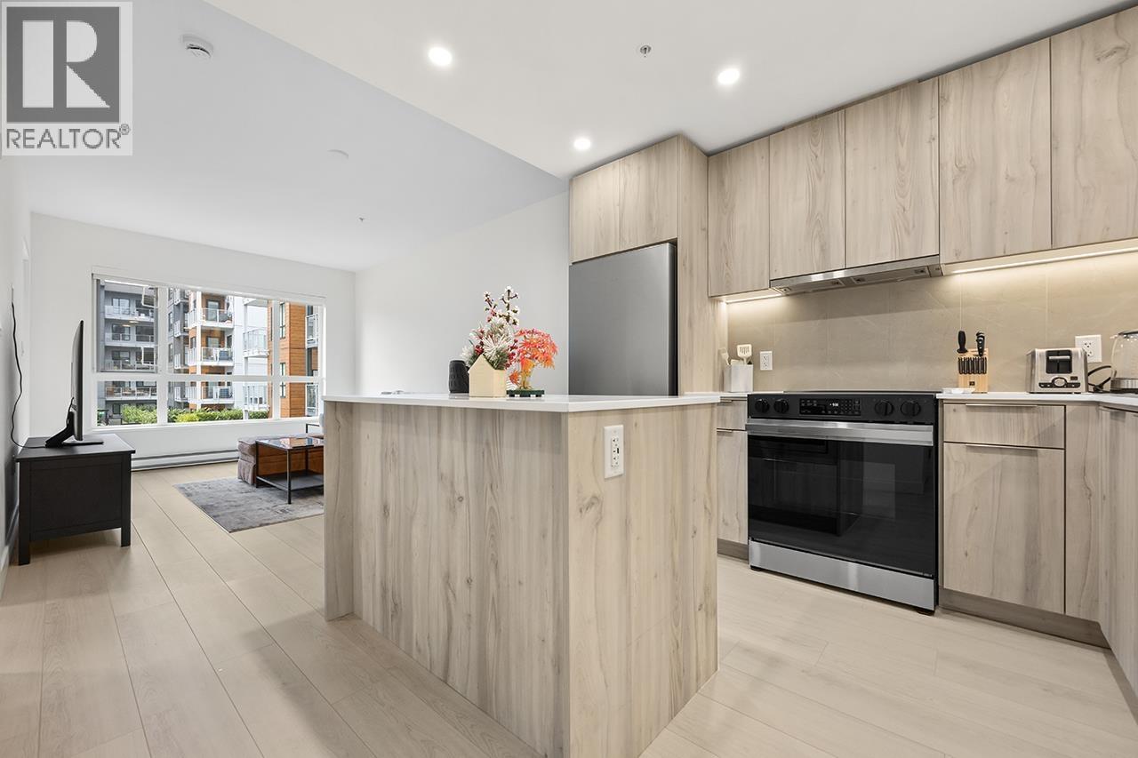 303 3596 Malsum Drive, North Vancouver, British Columbia V7G 0B5 - Photo 10 - R3108021