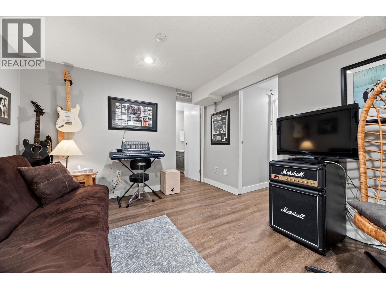 63 2905 Norman Avenue, Coquitlam, British Columbia  V3C 4H8 - Photo 10 - R3107858