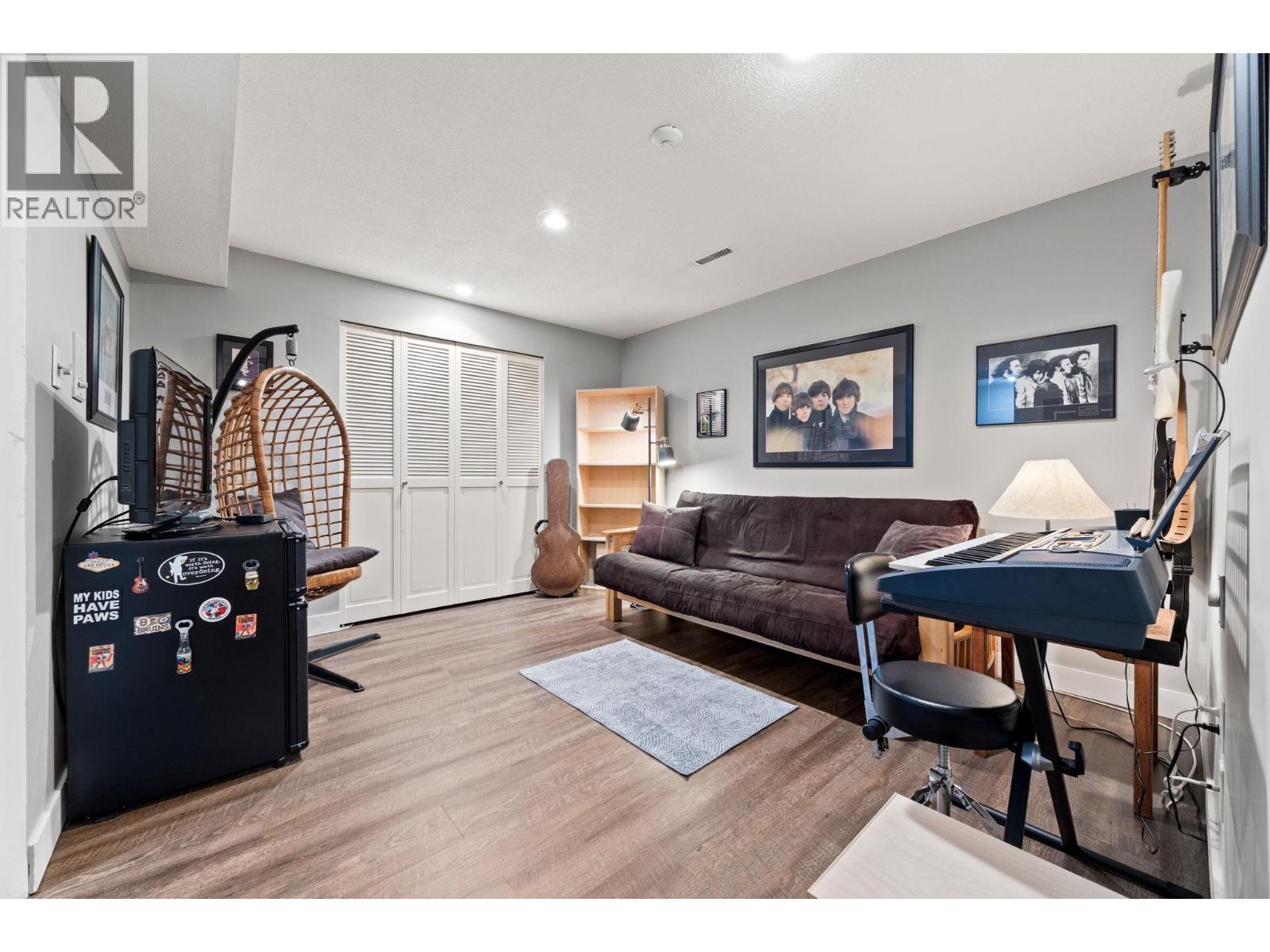 63 2905 Norman Avenue, Coquitlam, British Columbia  V3C 4H8 - Photo 9 - R3107858