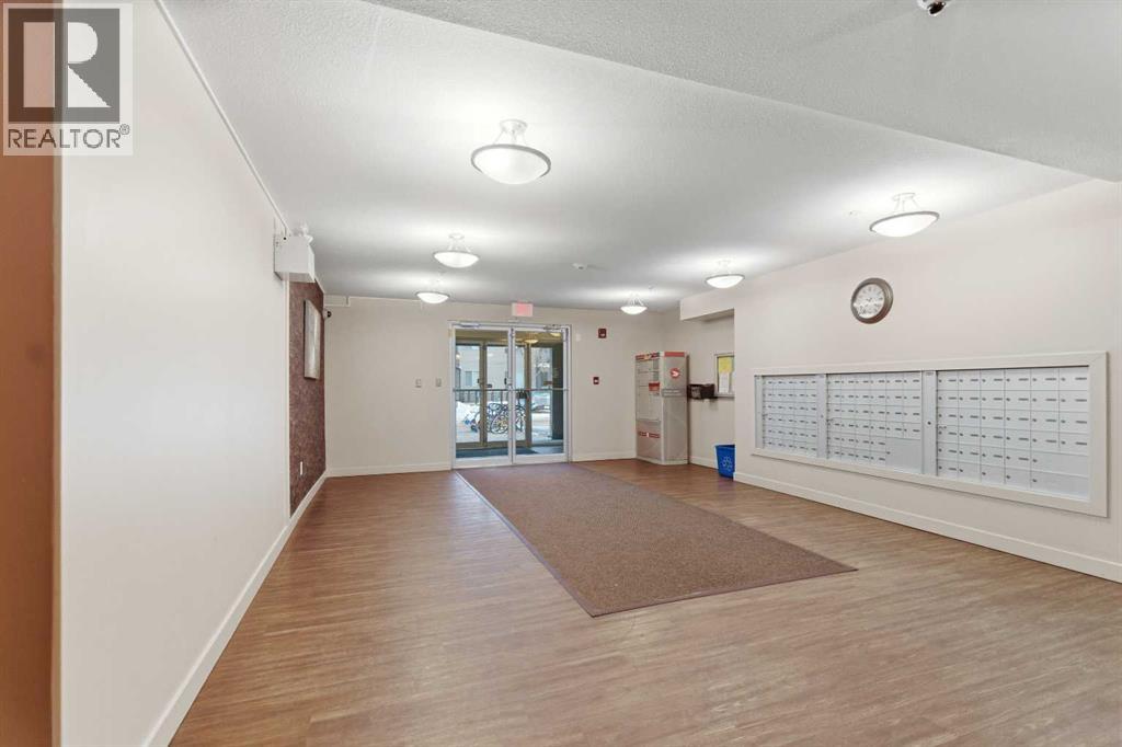 413, 7110 80 Avenue NE, Calgary, Alberta  T3J 0N4 - Photo 7 - A2299057