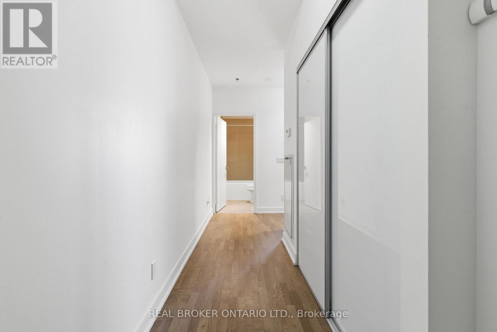 1127 - 20 Minowan Miikan Lane, Toronto, Ontario  M6J 0E5 - Photo 10 - C12968318