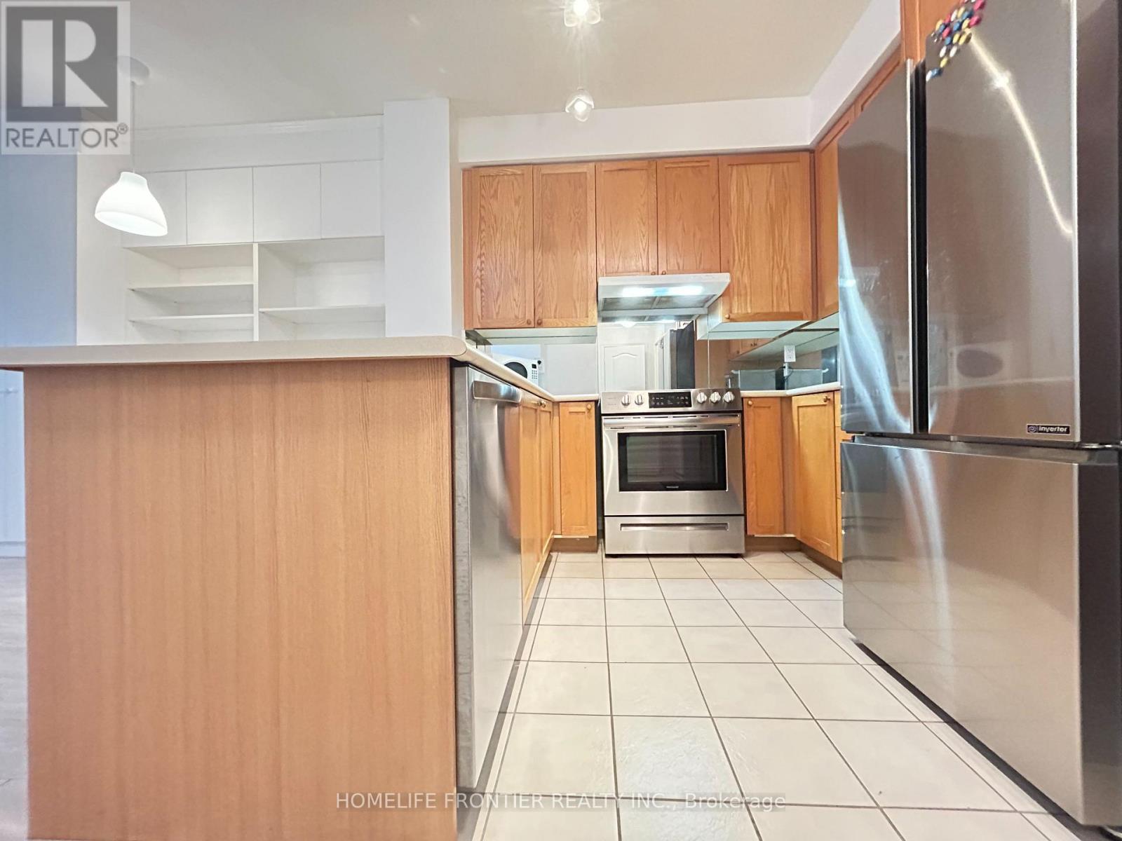 215 - 555 Yonge Street, Toronto, Ontario  M4Y 3A6 - Photo 15 - C12968324