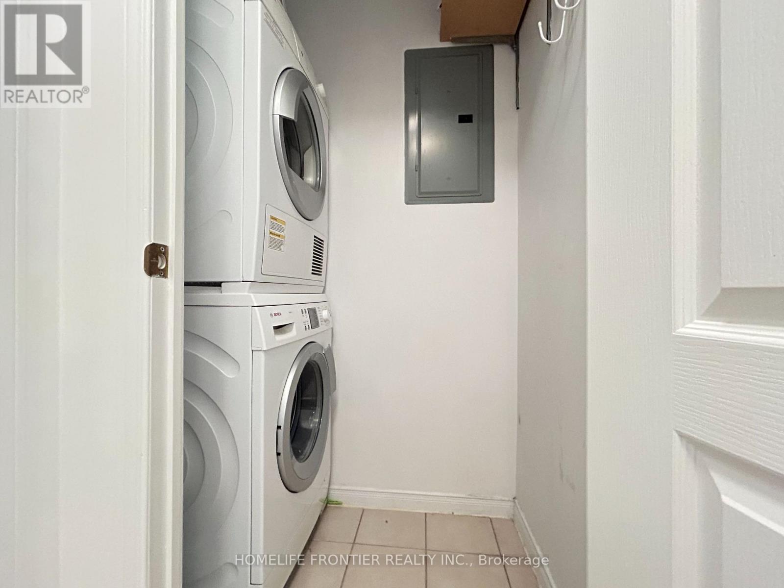 215 - 555 Yonge Street, Toronto, Ontario  M4Y 3A6 - Photo 23 - C12968324