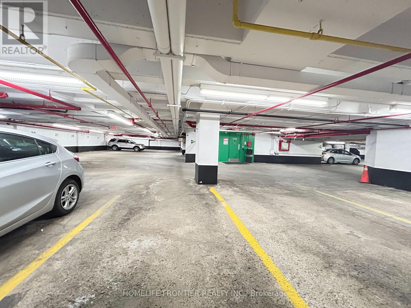 215 - 555 Yonge Street, Toronto, Ontario  M4Y 3A6 - Photo 25 - C12968324