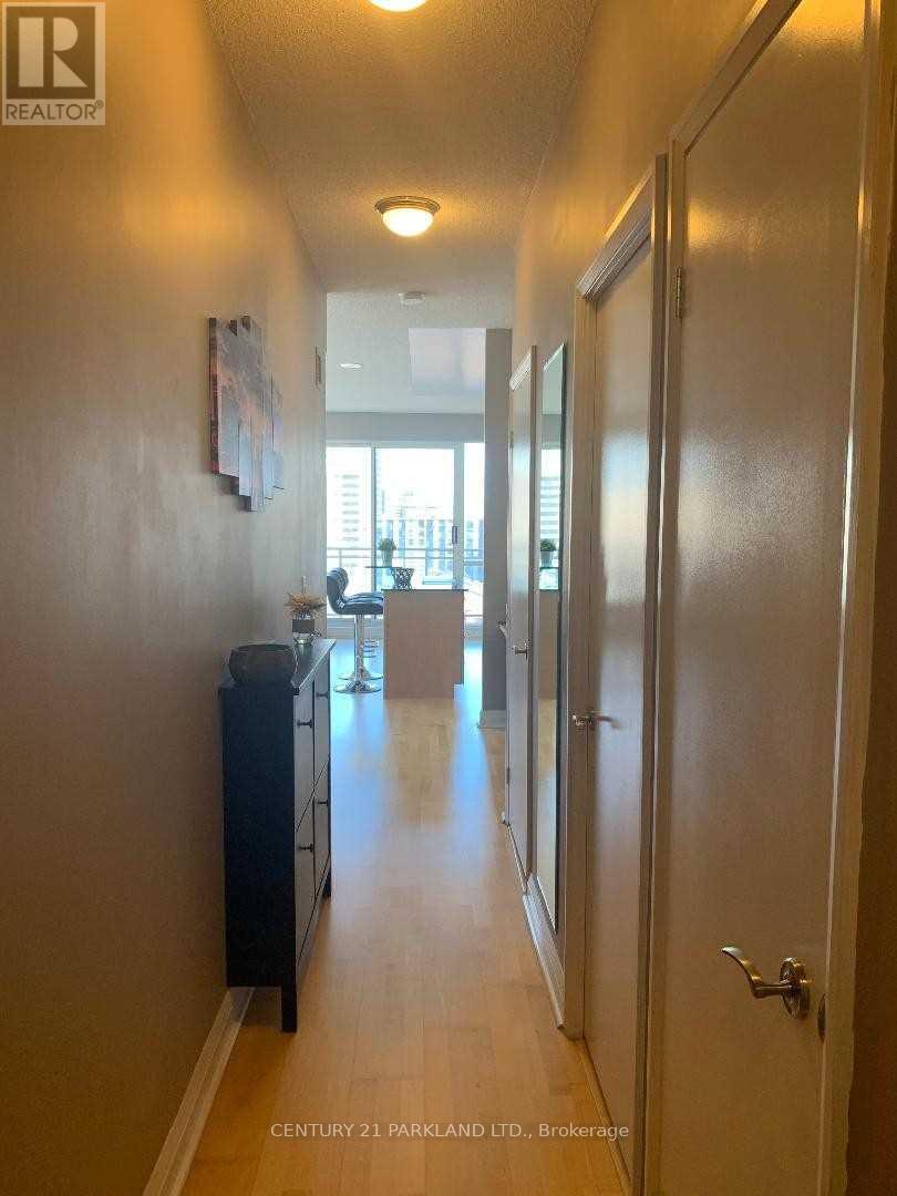 1101 - 220 Victoria Street, Toronto, Ontario  M5B 2R6 - Photo 9 - C12968332